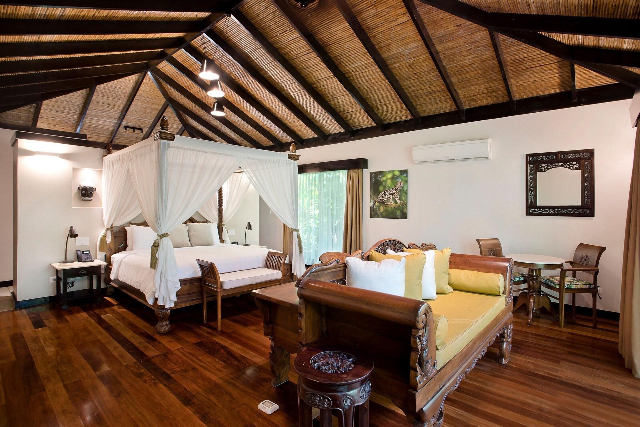 Double Deluxe with Views