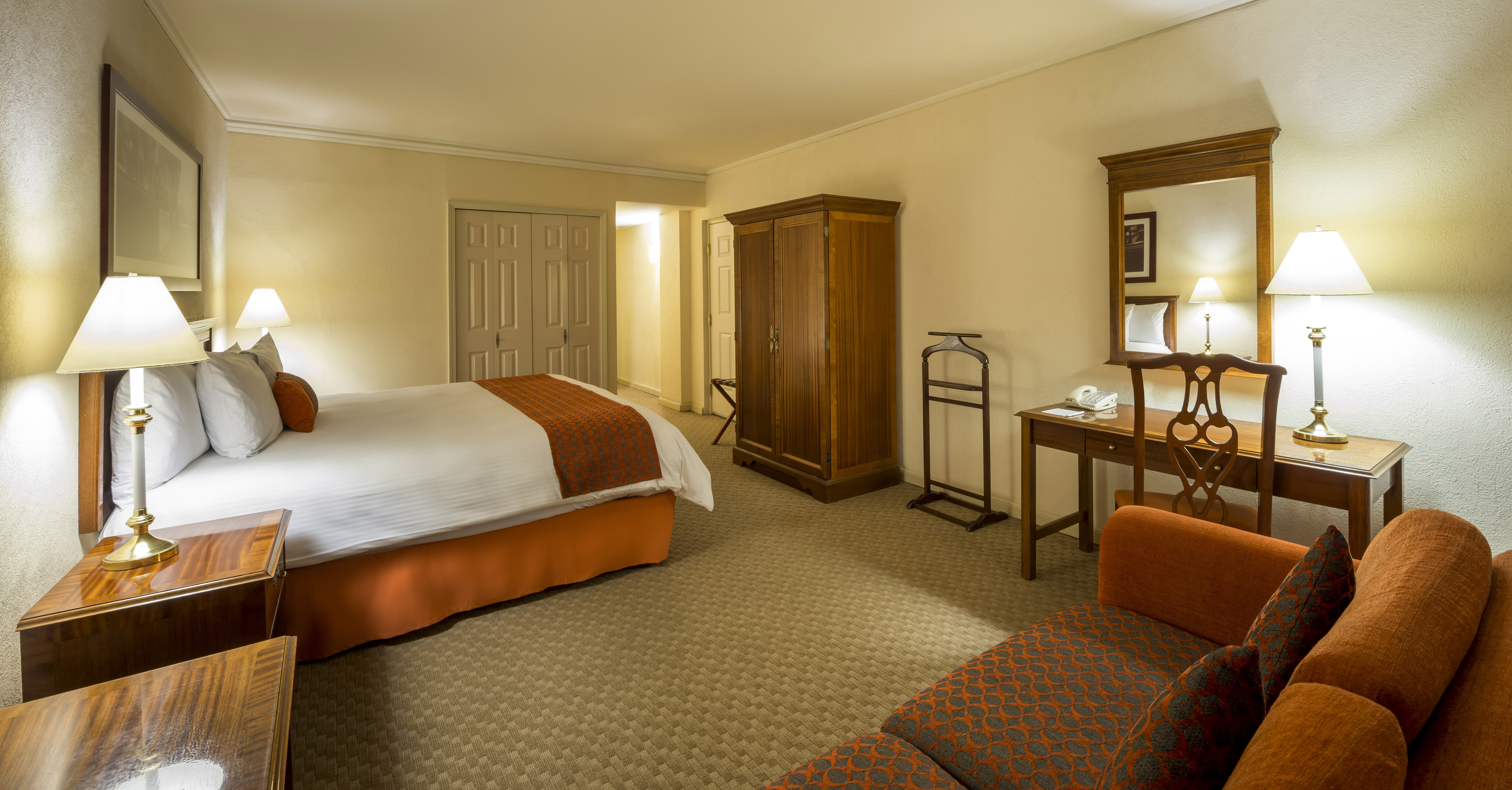 Double Deluxe King Bed