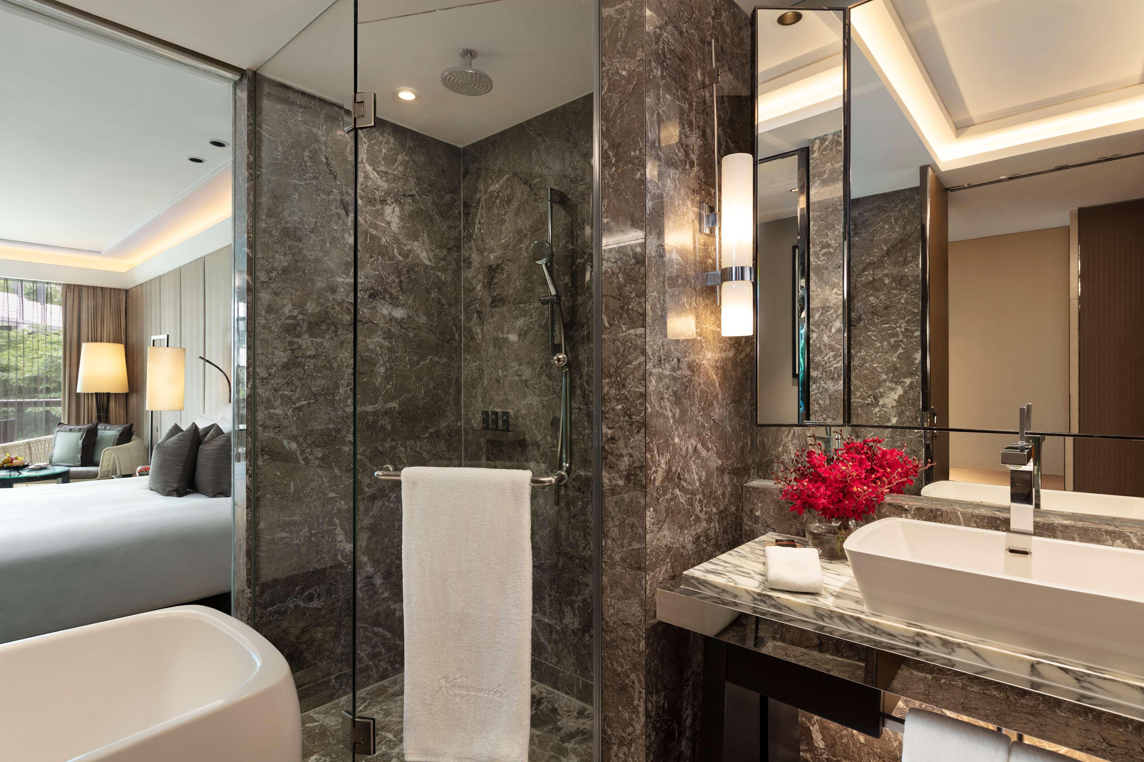 Room Deluxe King Bed