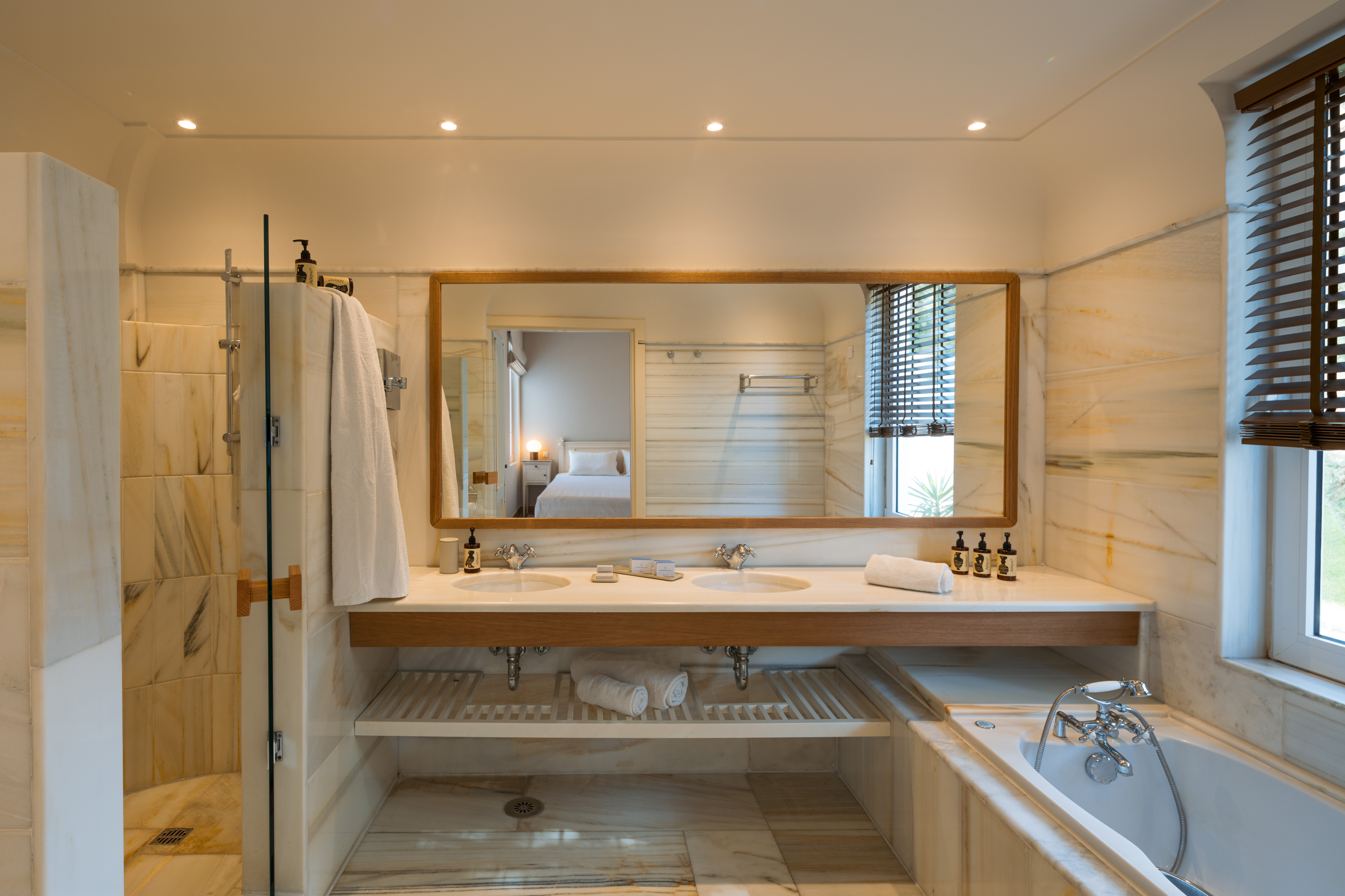 Suite Deluxe One Bedroom