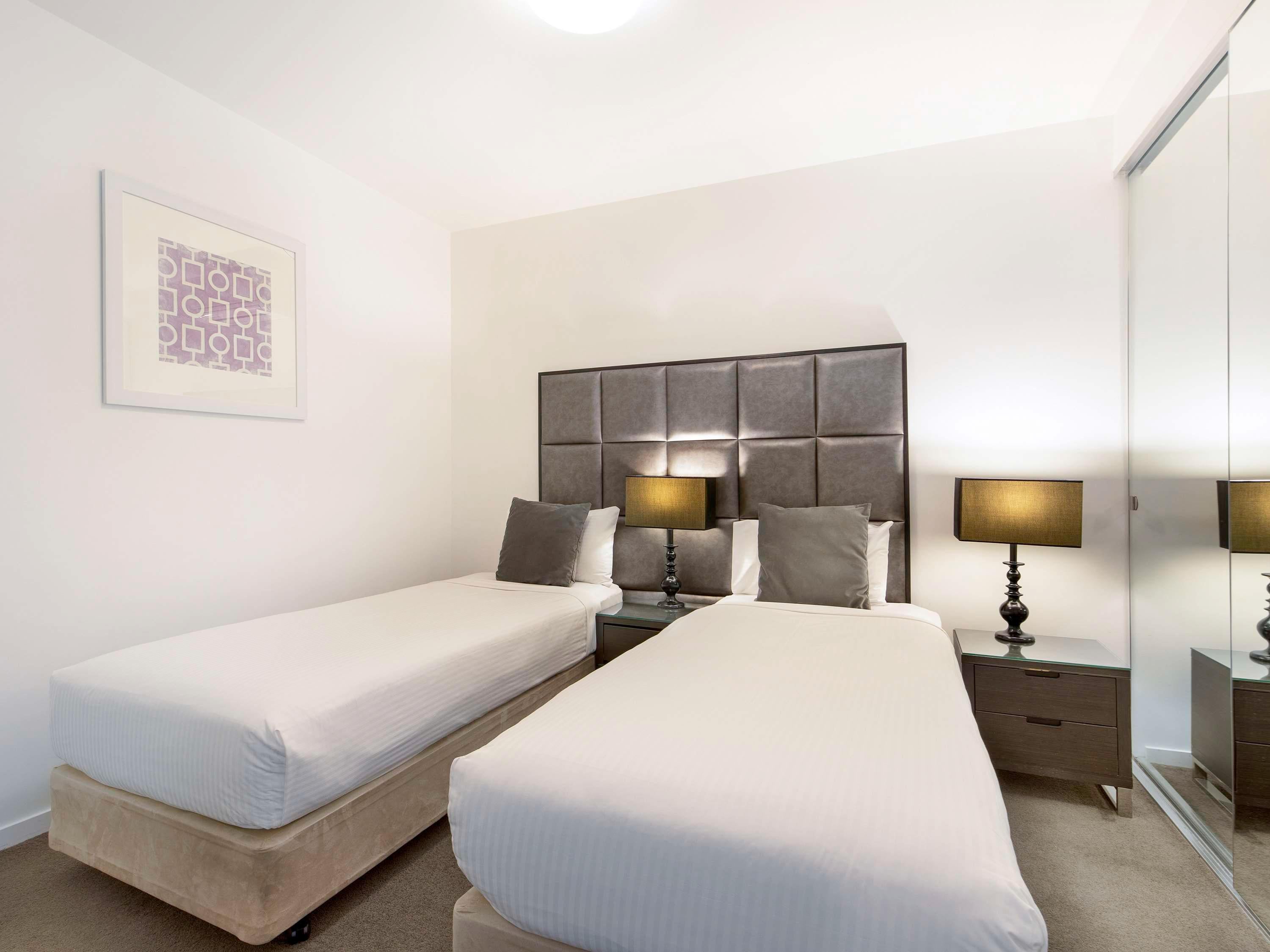 Apartment Queen Size Bed