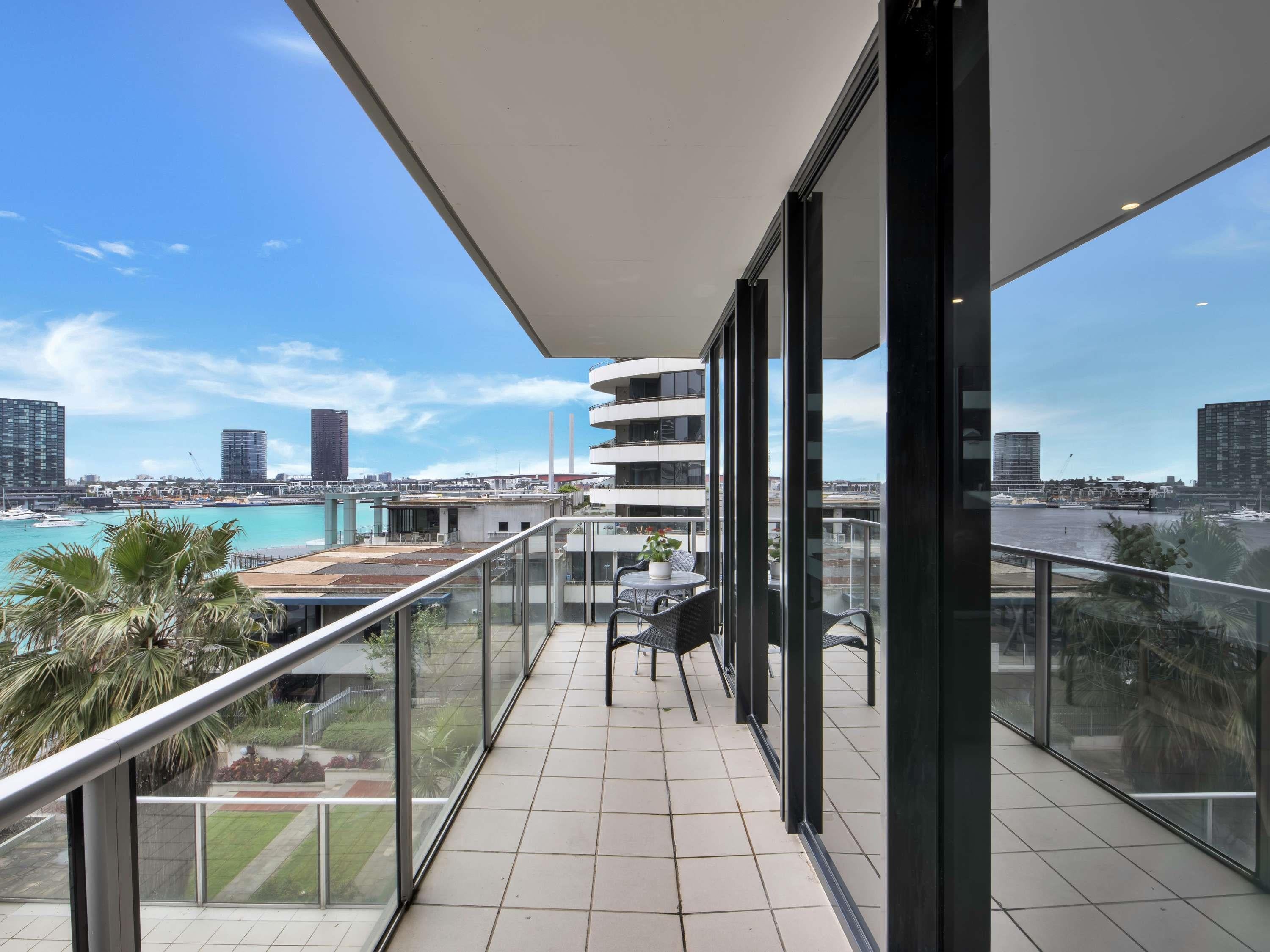 Apartment with Views