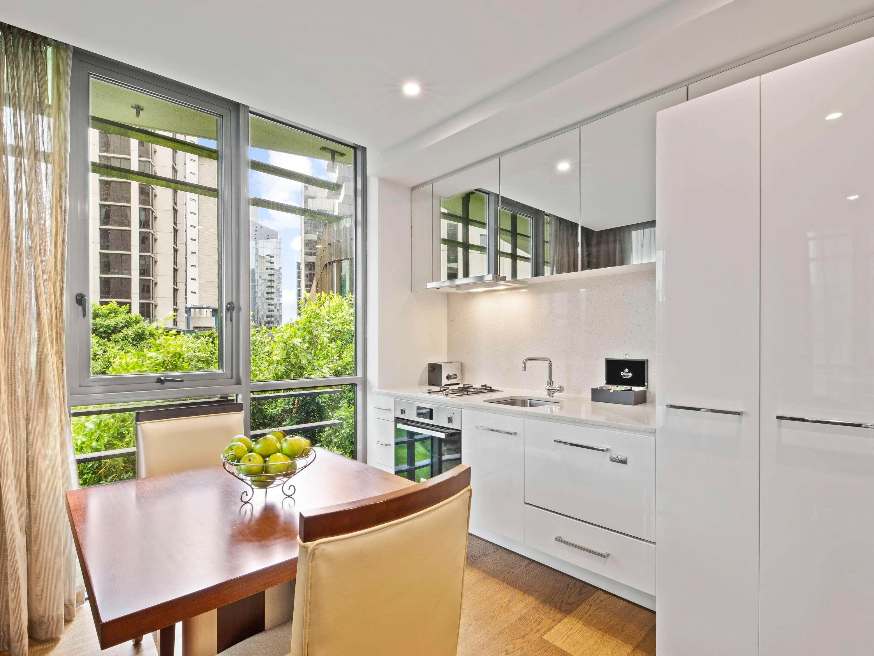 Studio Queen Size Bed