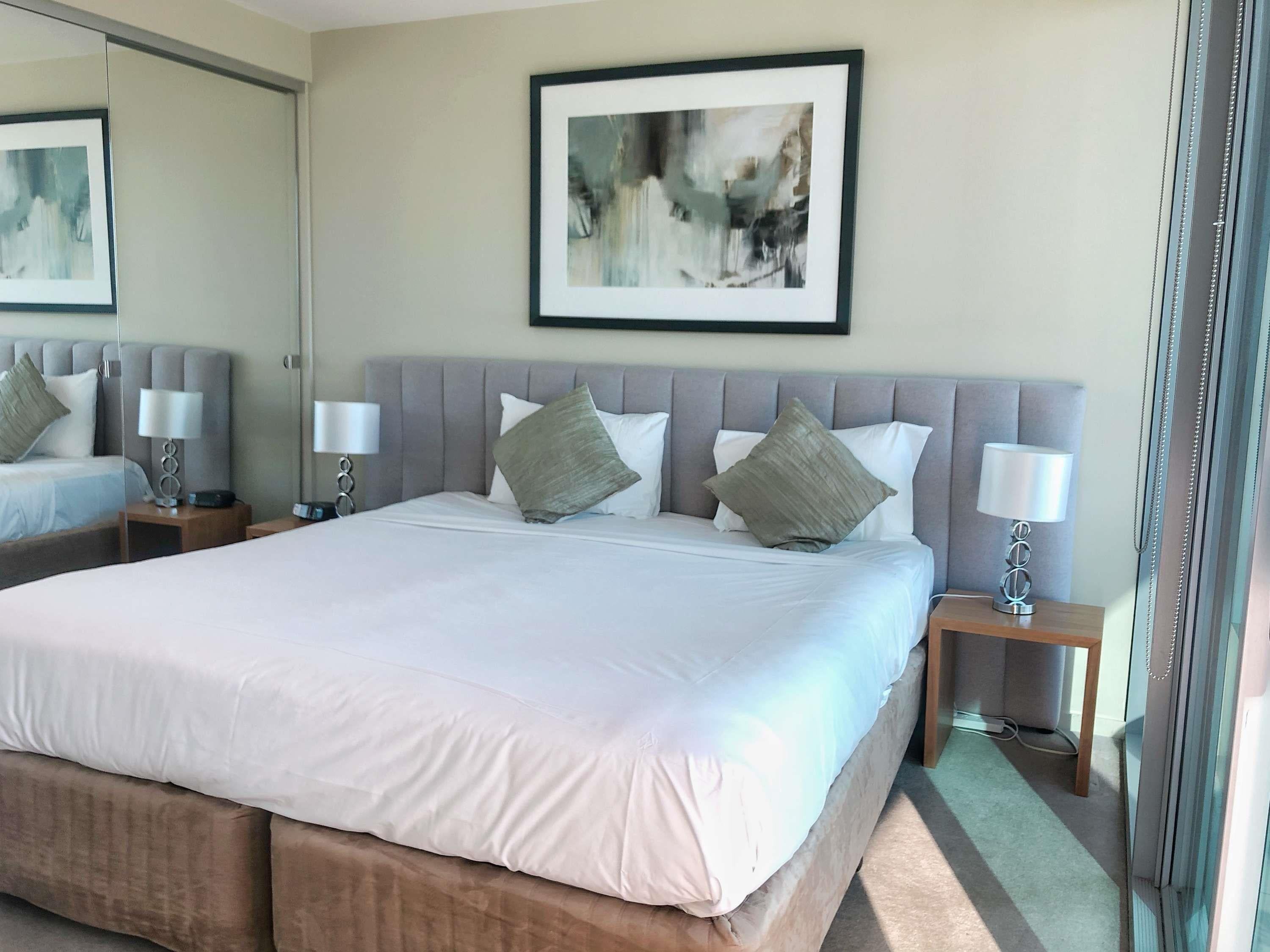 Apartment Queen Size Bed