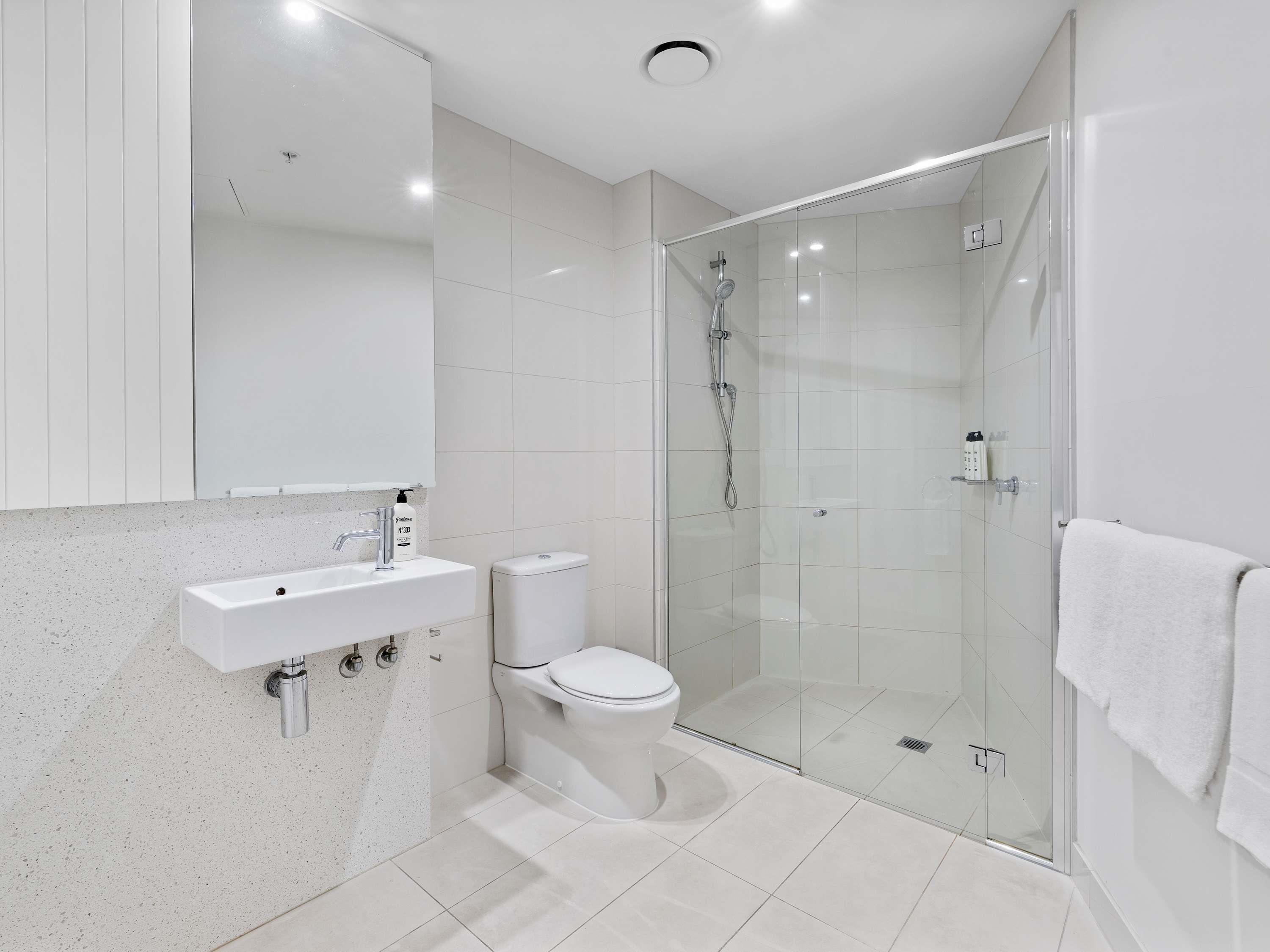 Apartment Queen Size Bed