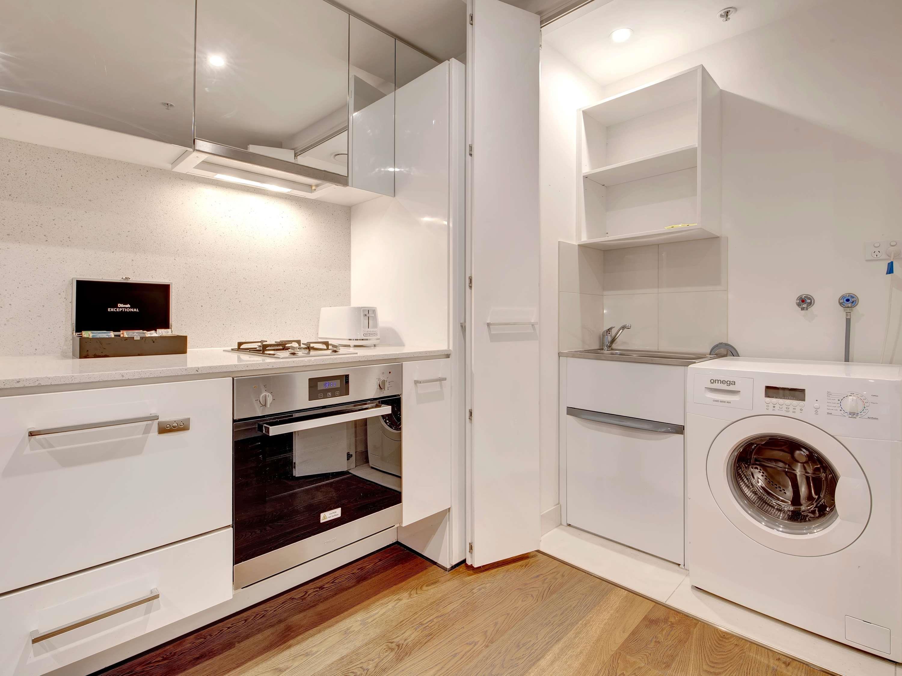 Apartment Queen Size Bed