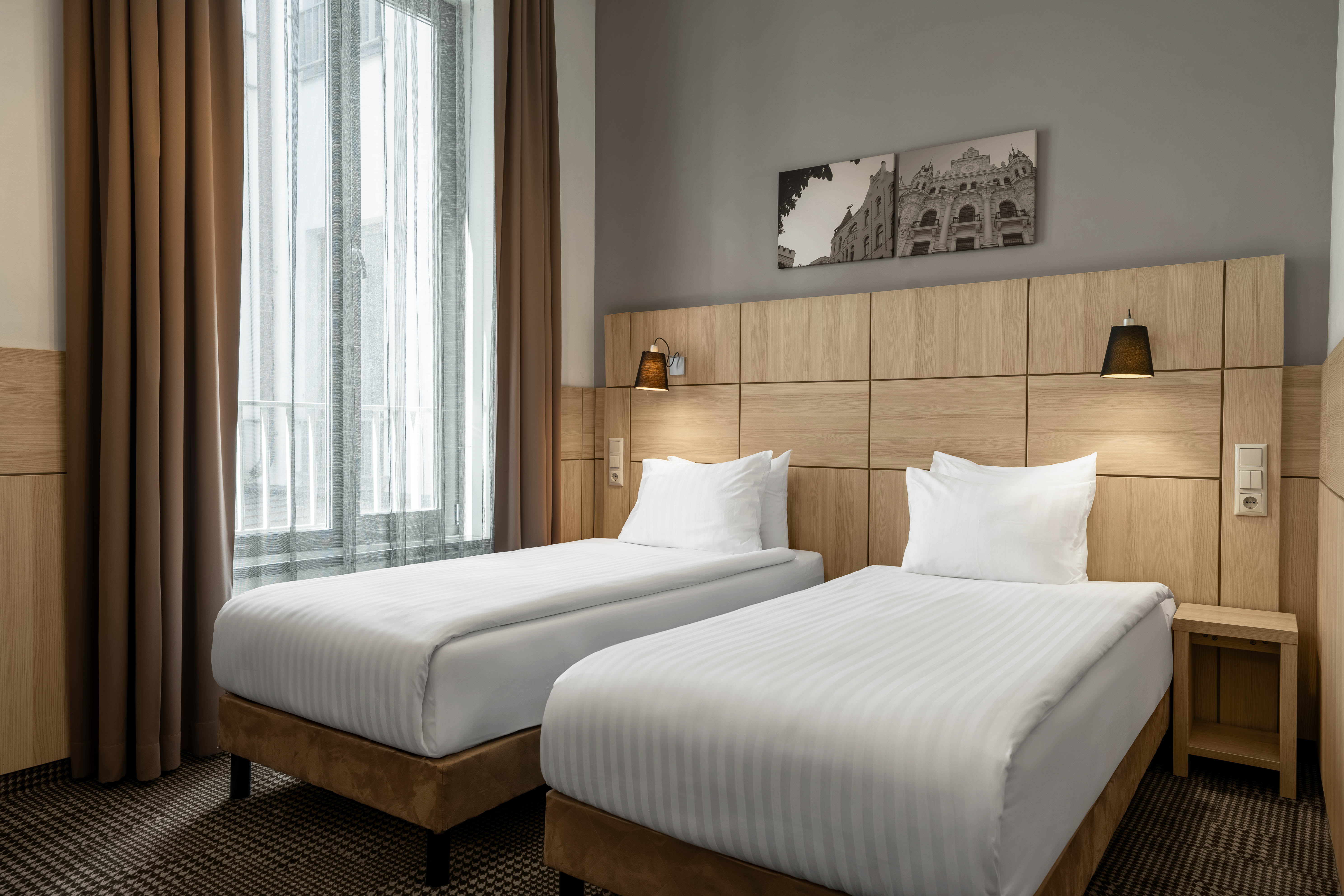 Double or Twin Standard