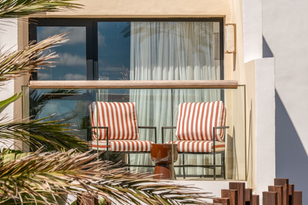 Double or Twin with Private Pool