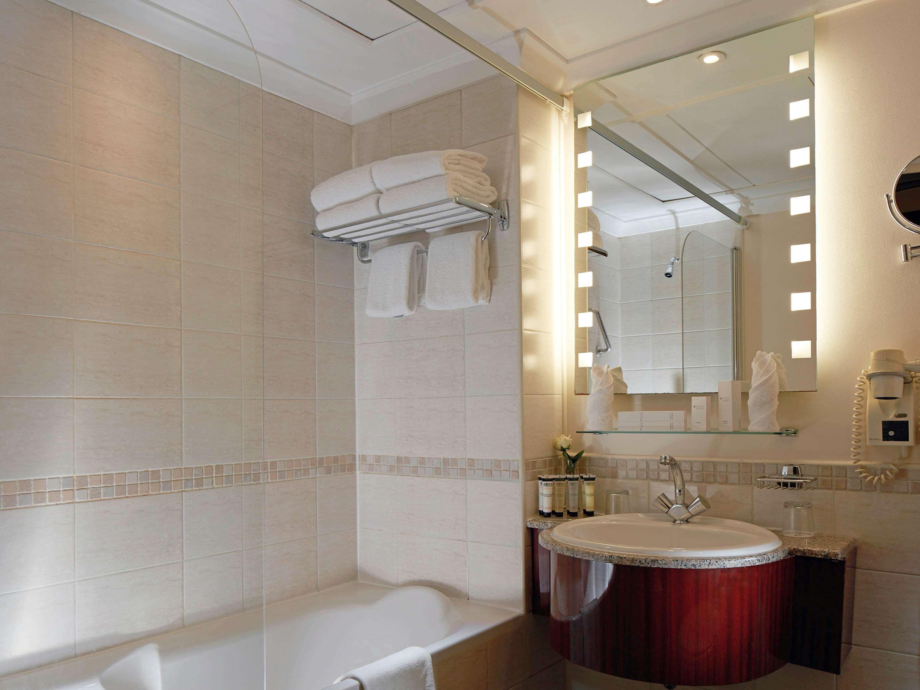 Quadruple Capacity 4