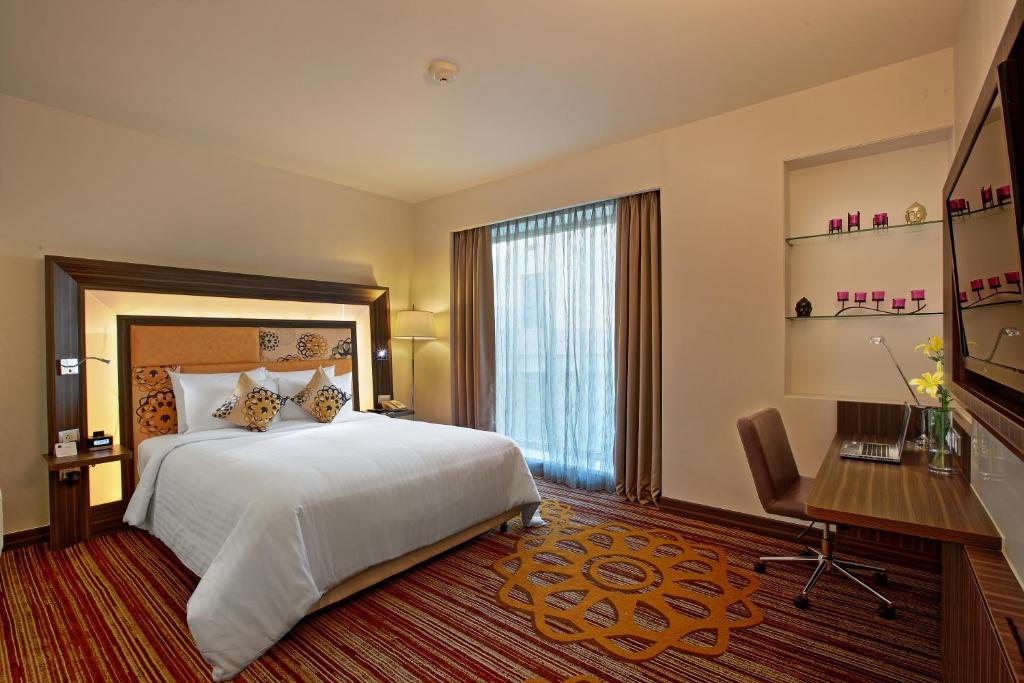 Junior Suite King Size Bed