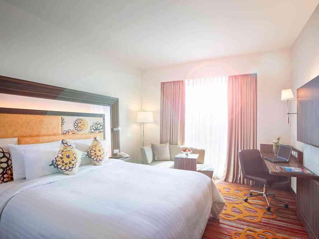 Double Deluxe King Bed