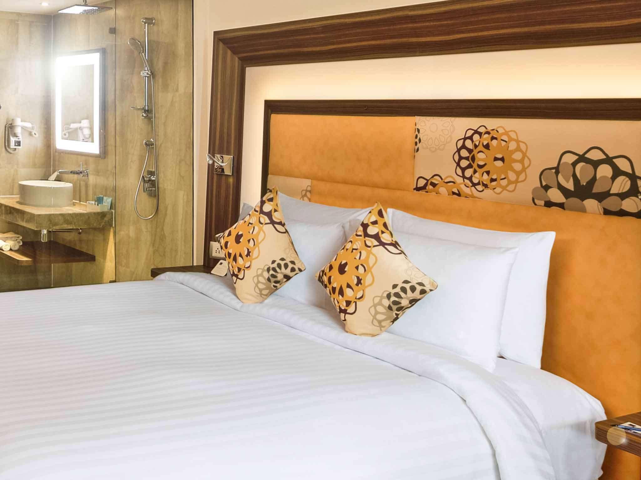 Double Executive King Bed