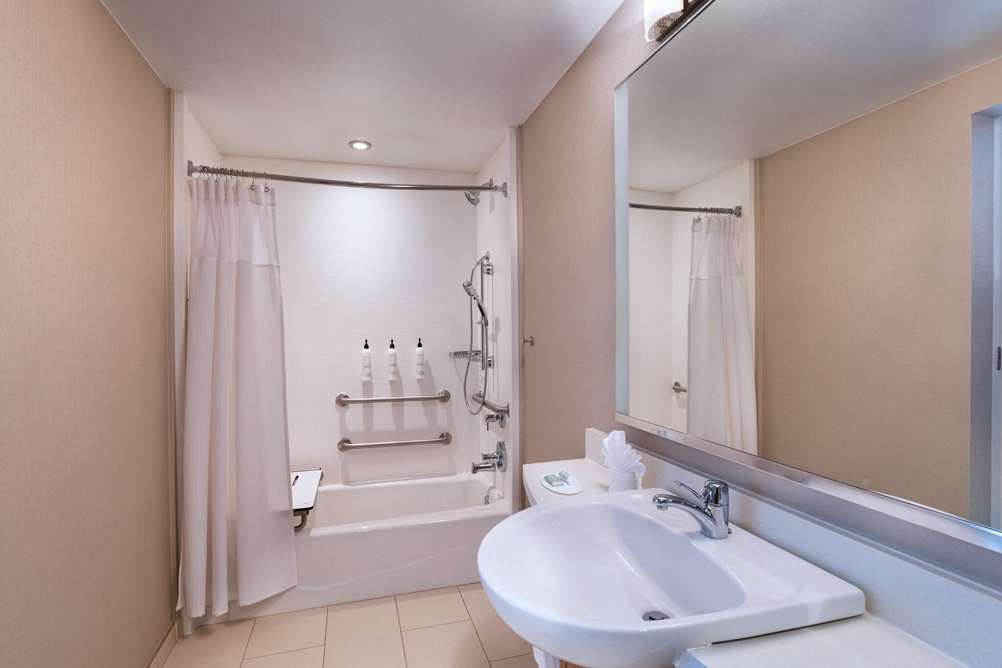 Suite Two Queen Beds