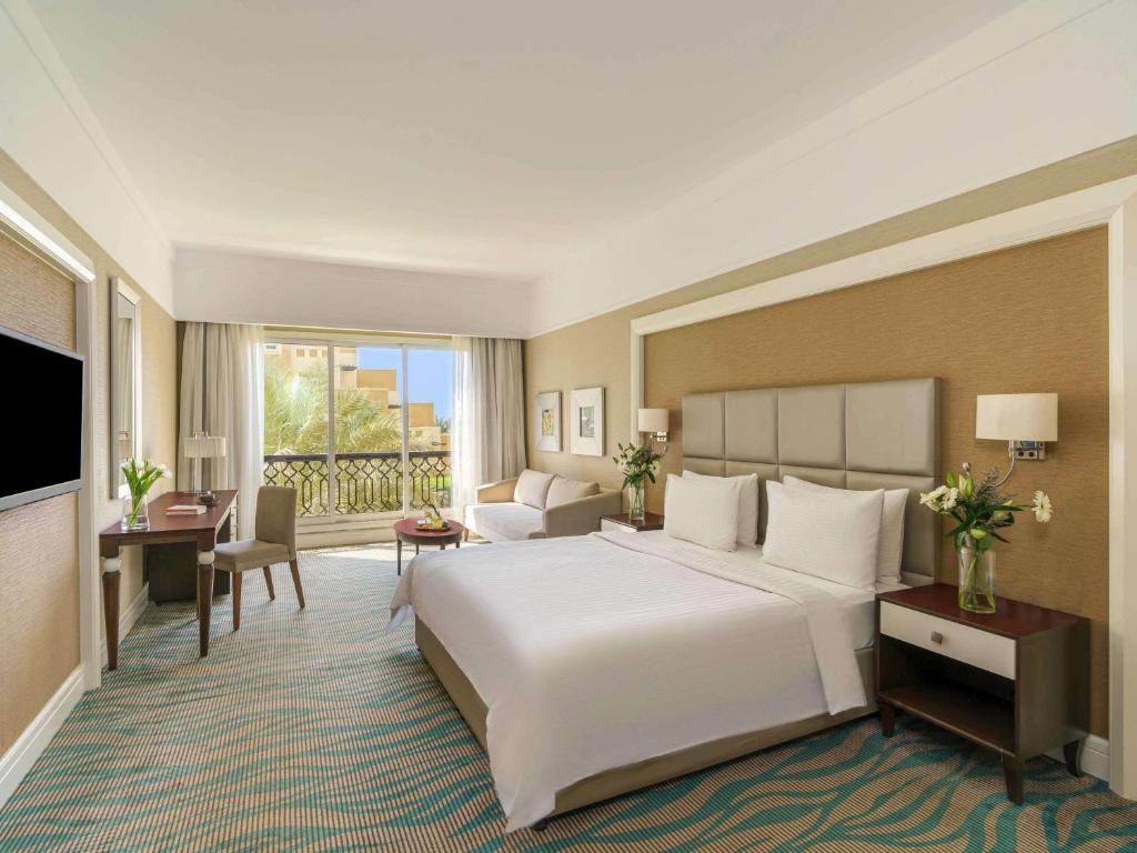 Twin Deluxe Garden View