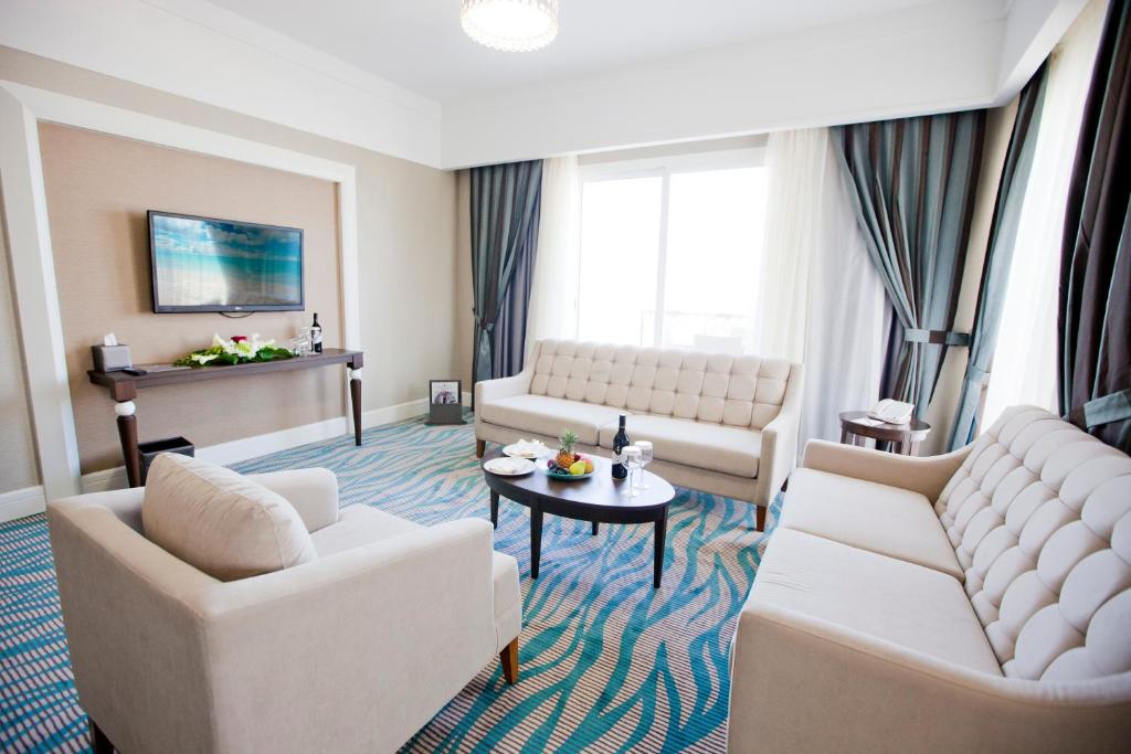 Suite Two Bedrooms