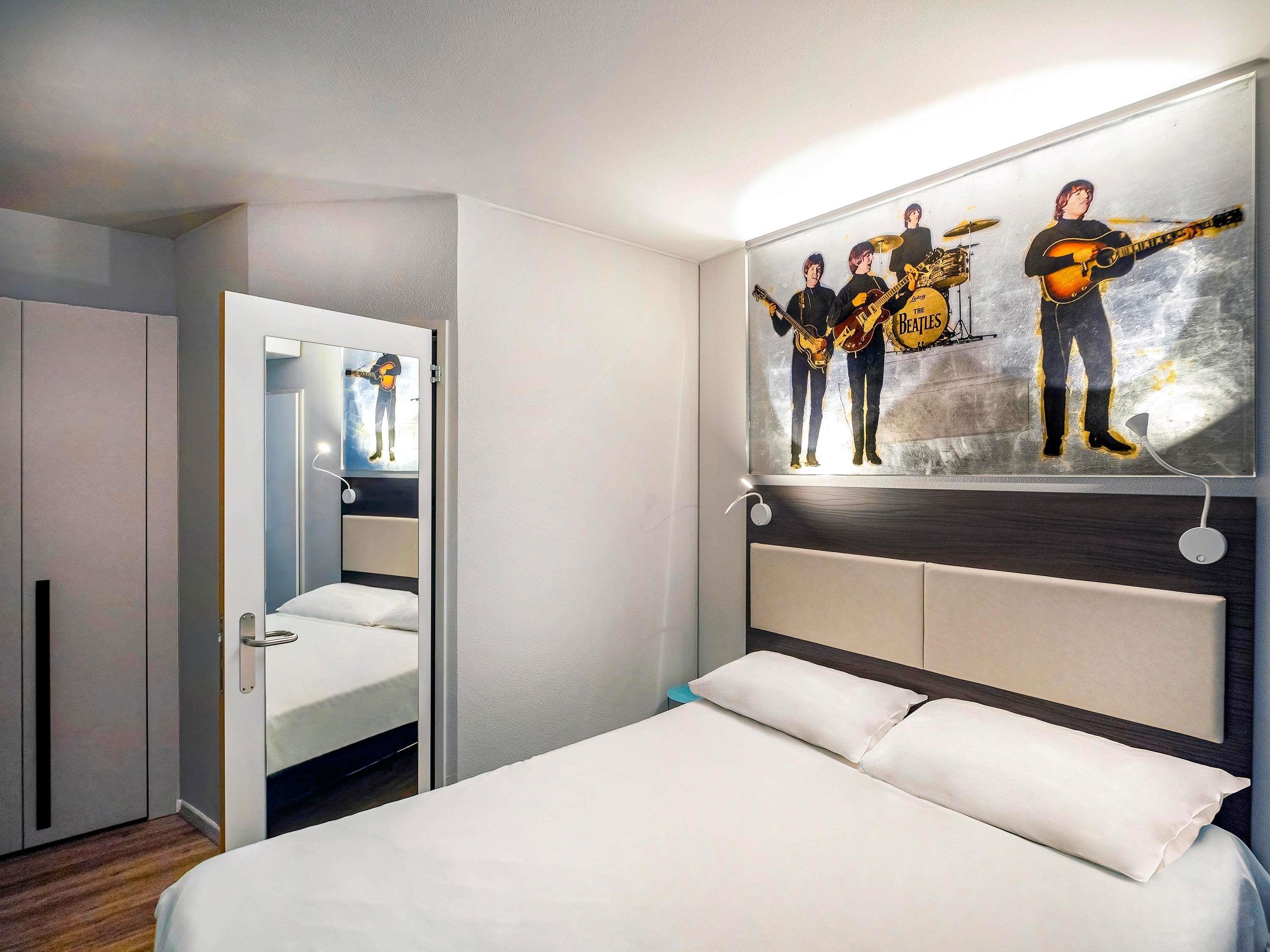 Double Superior with Double Bed