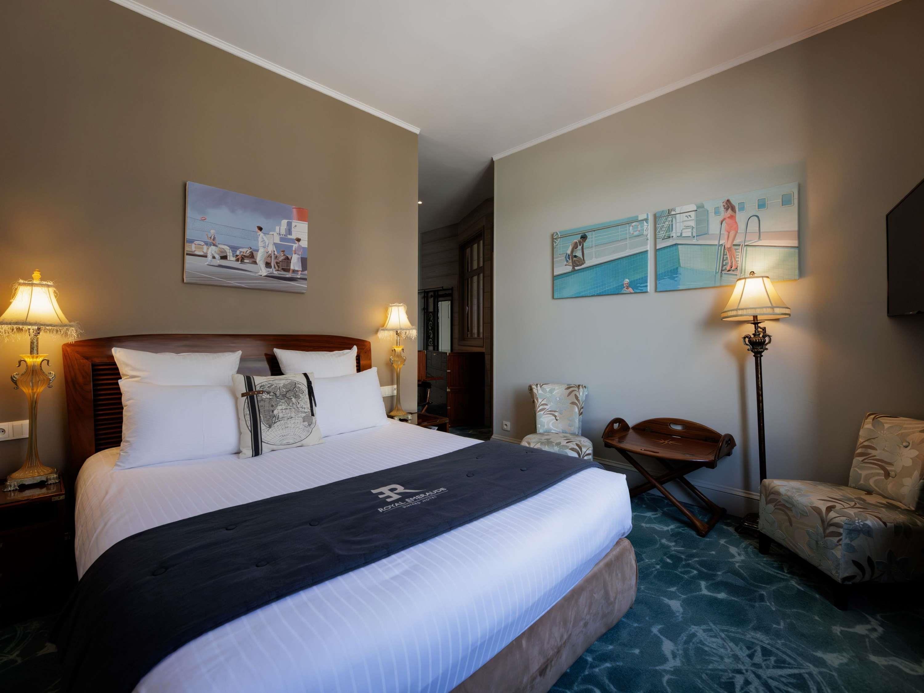 Double or Twin Classic Double Bed