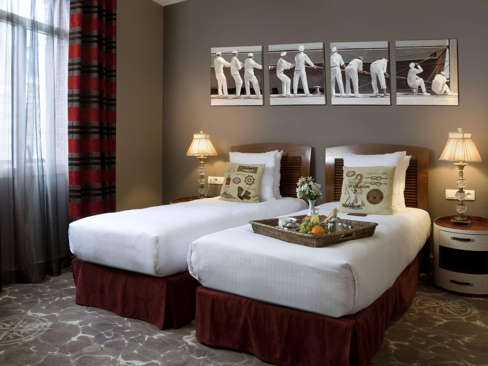 Double or Twin Classic Double Bed