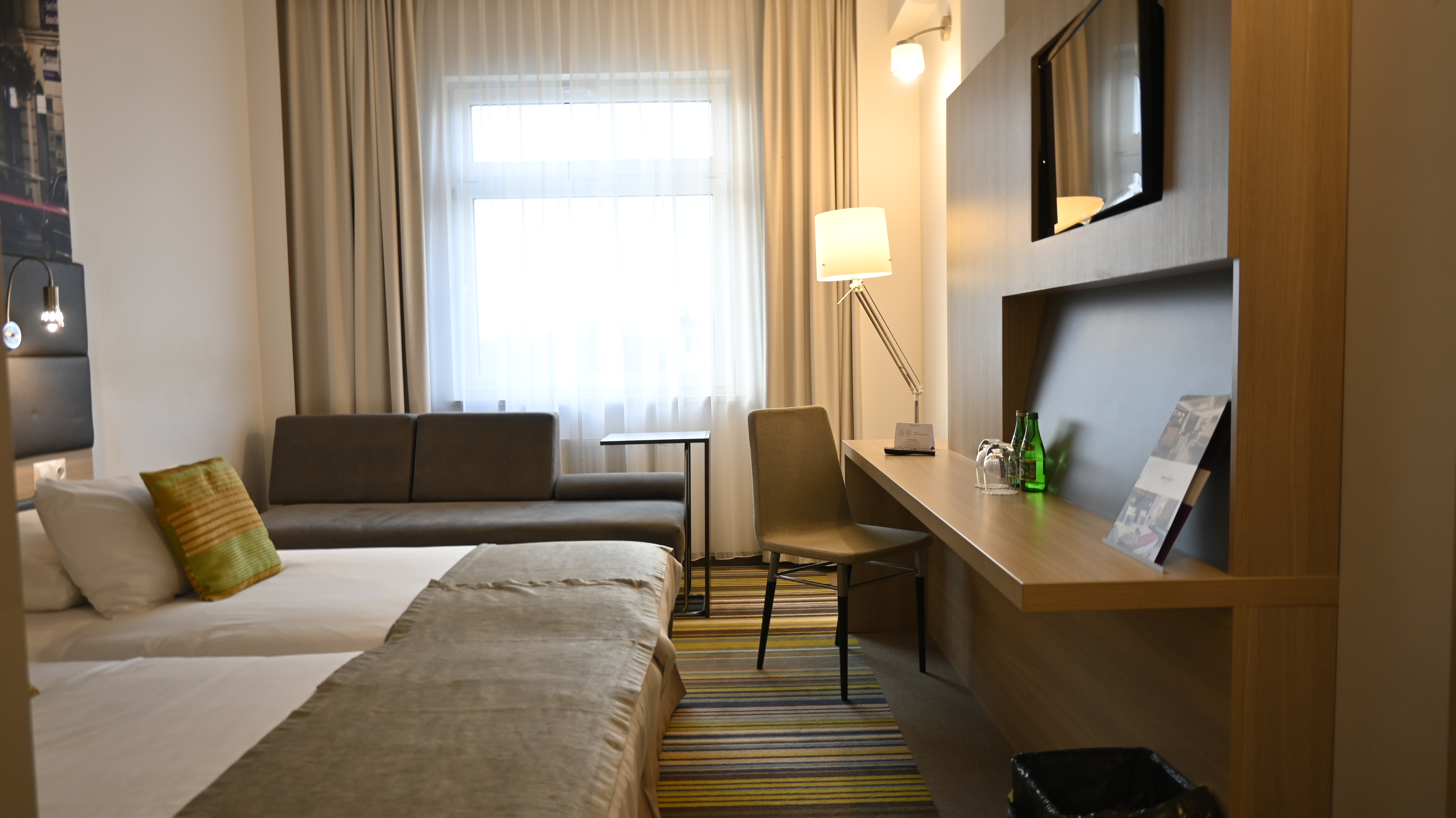 Double Deluxe Two Beds