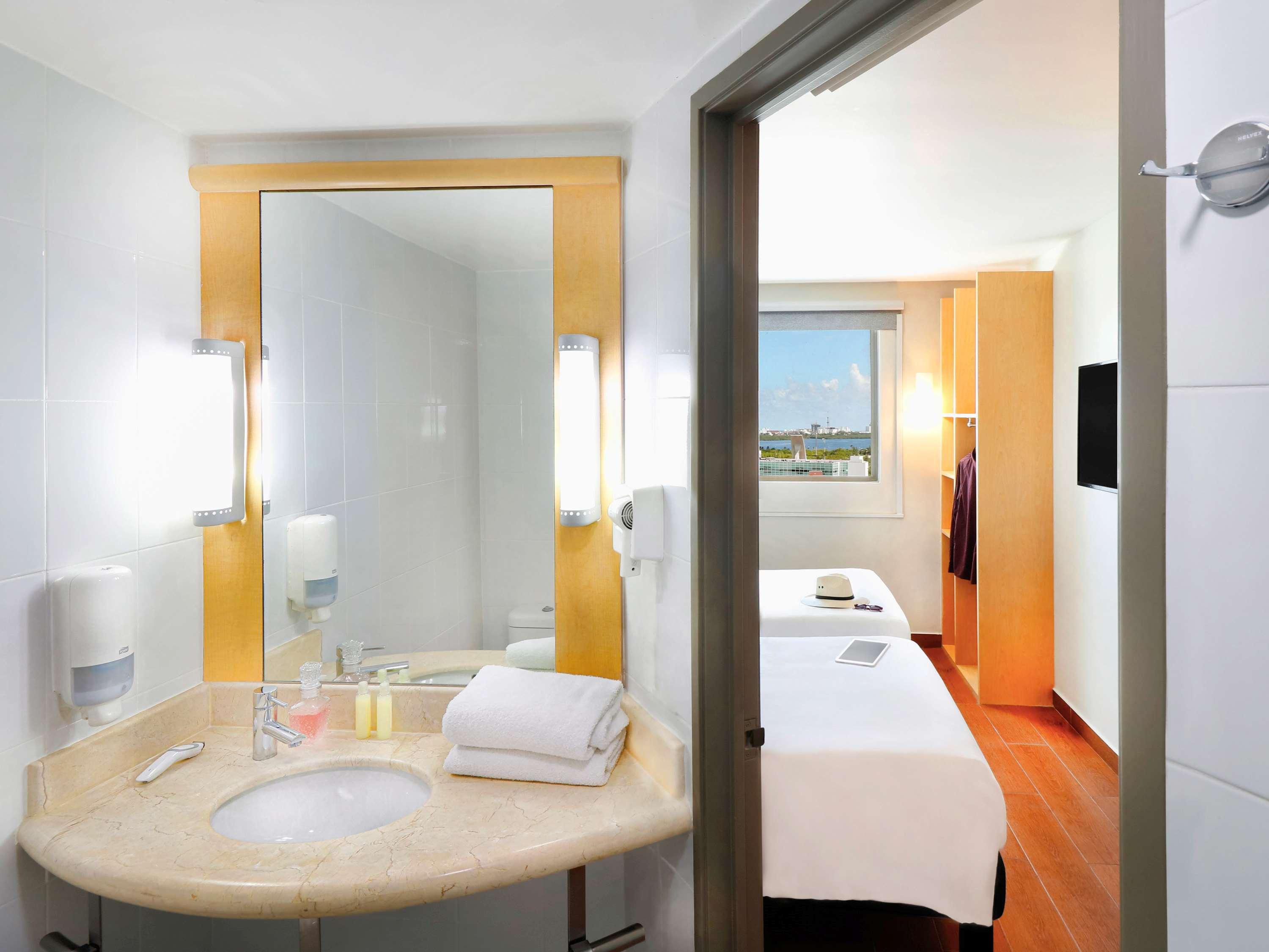 Room Two Double Beds