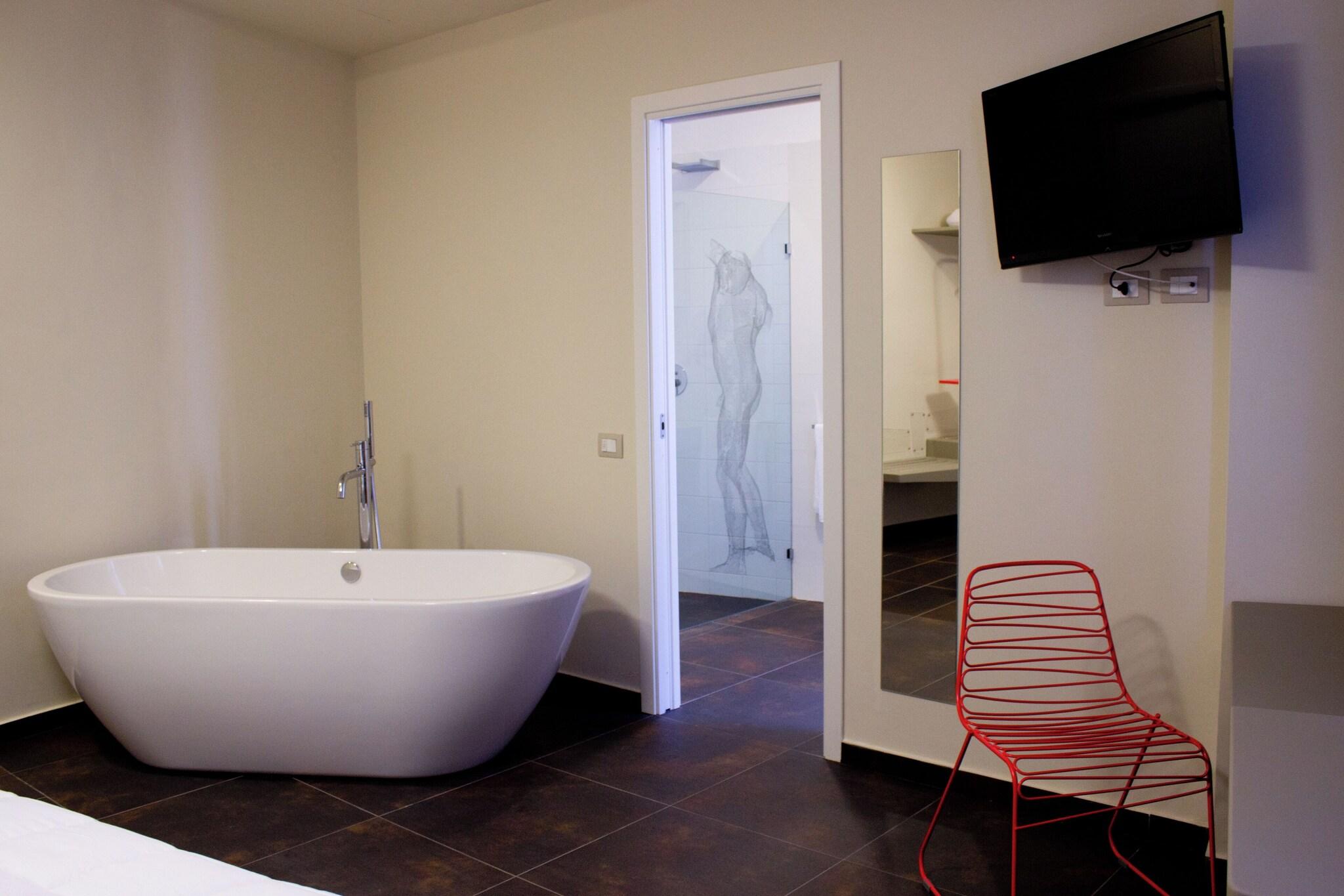 Studio Queen Size Bed