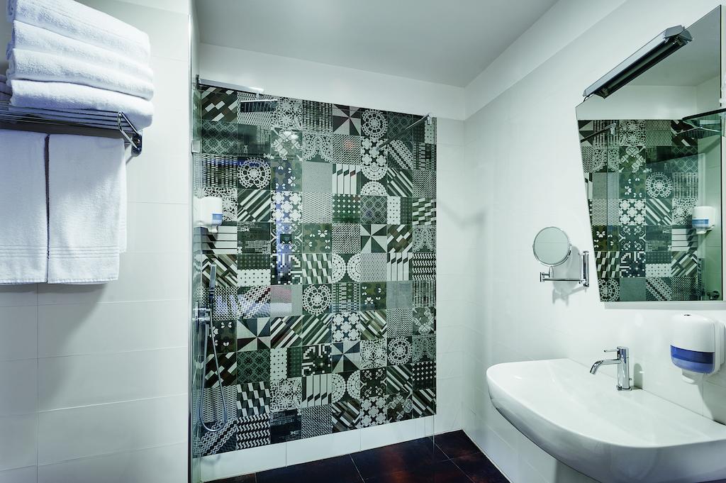 Double or Twin Superior