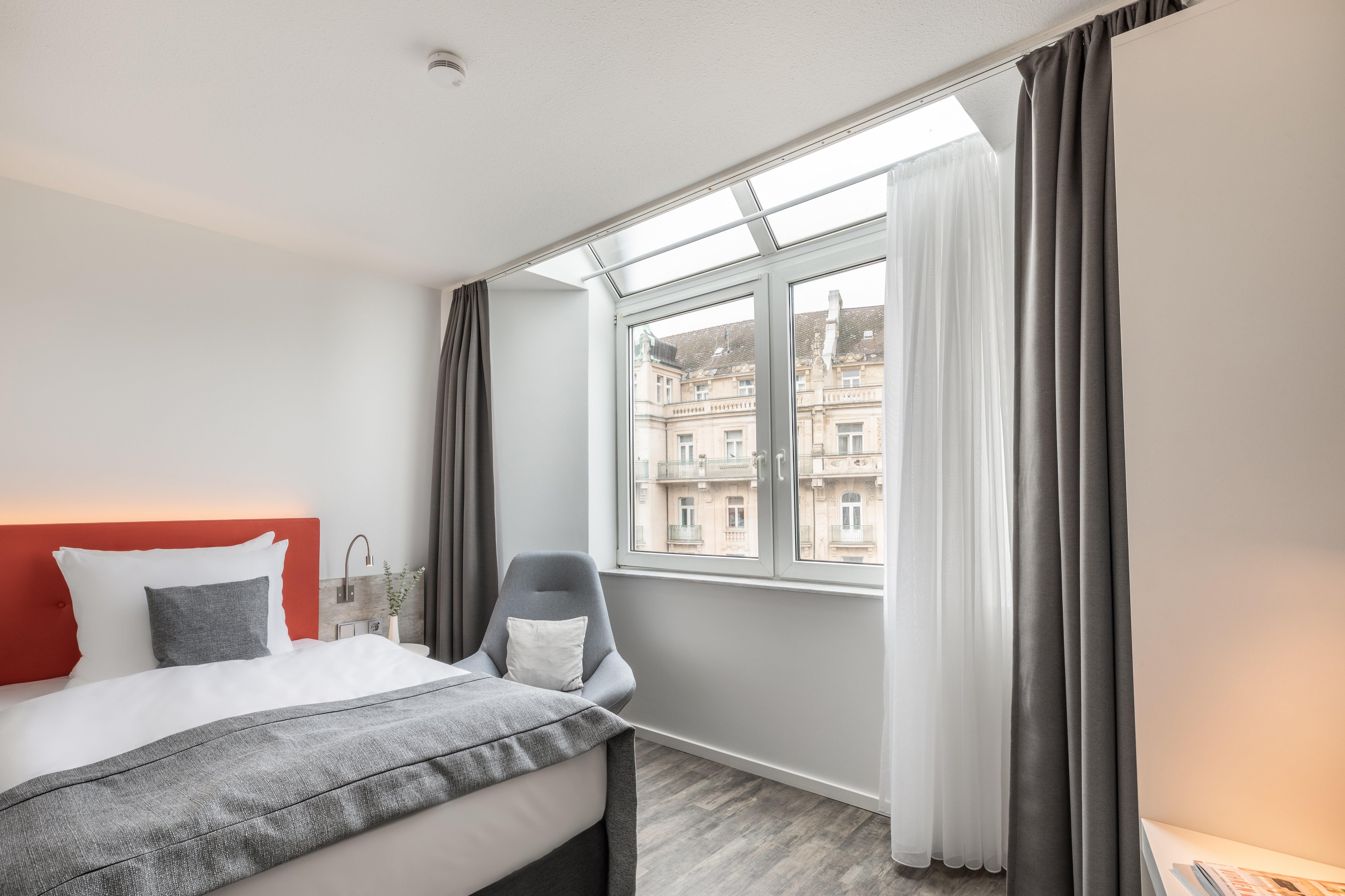 Double Queen Size Bed