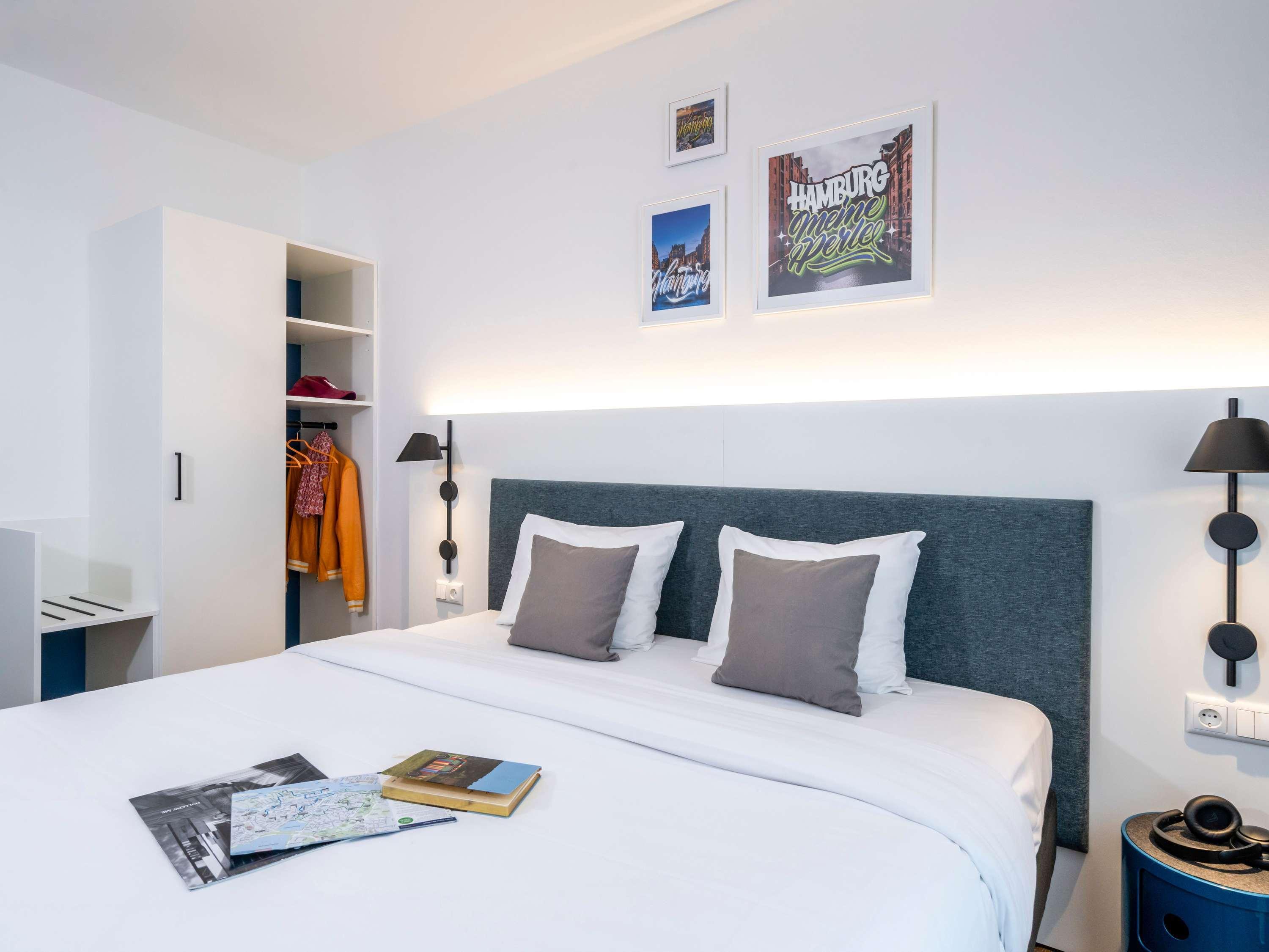 Double Queen Size Bed