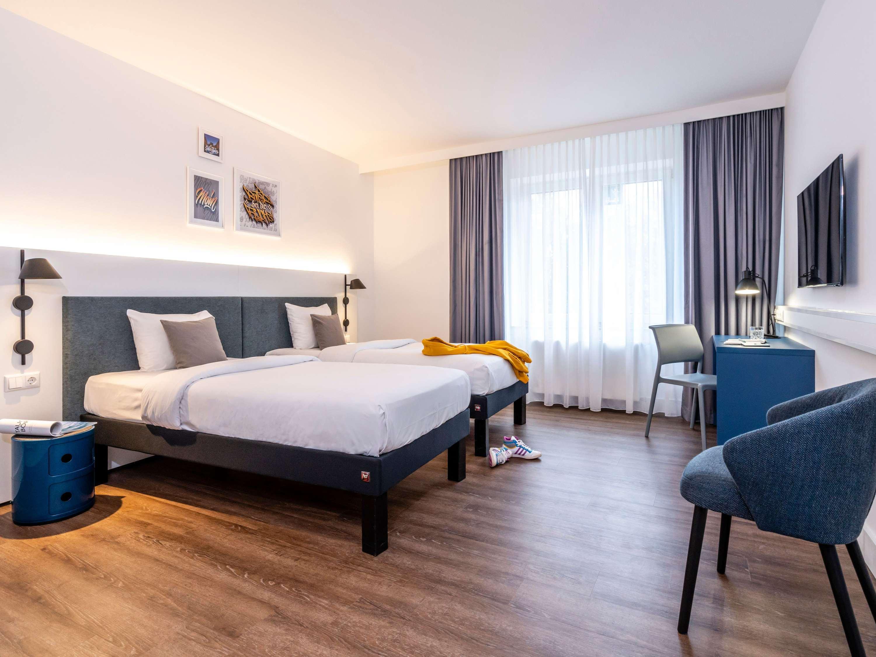 Double Queen Size Bed
