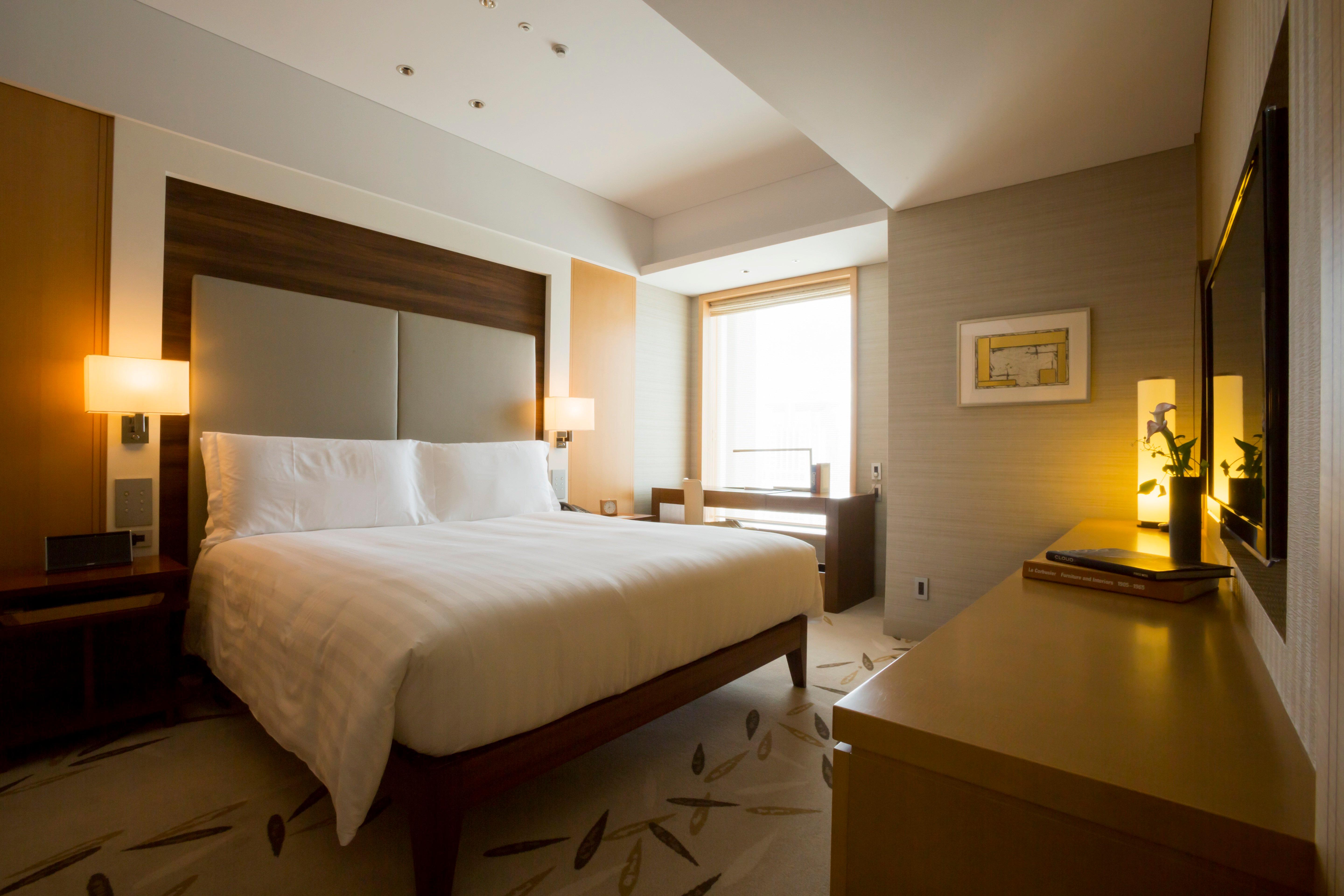 Double City View King Bed