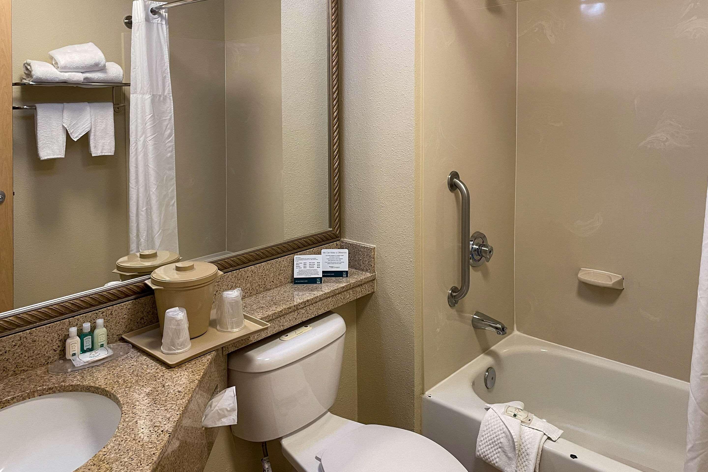 Double King Bed Non Smoking