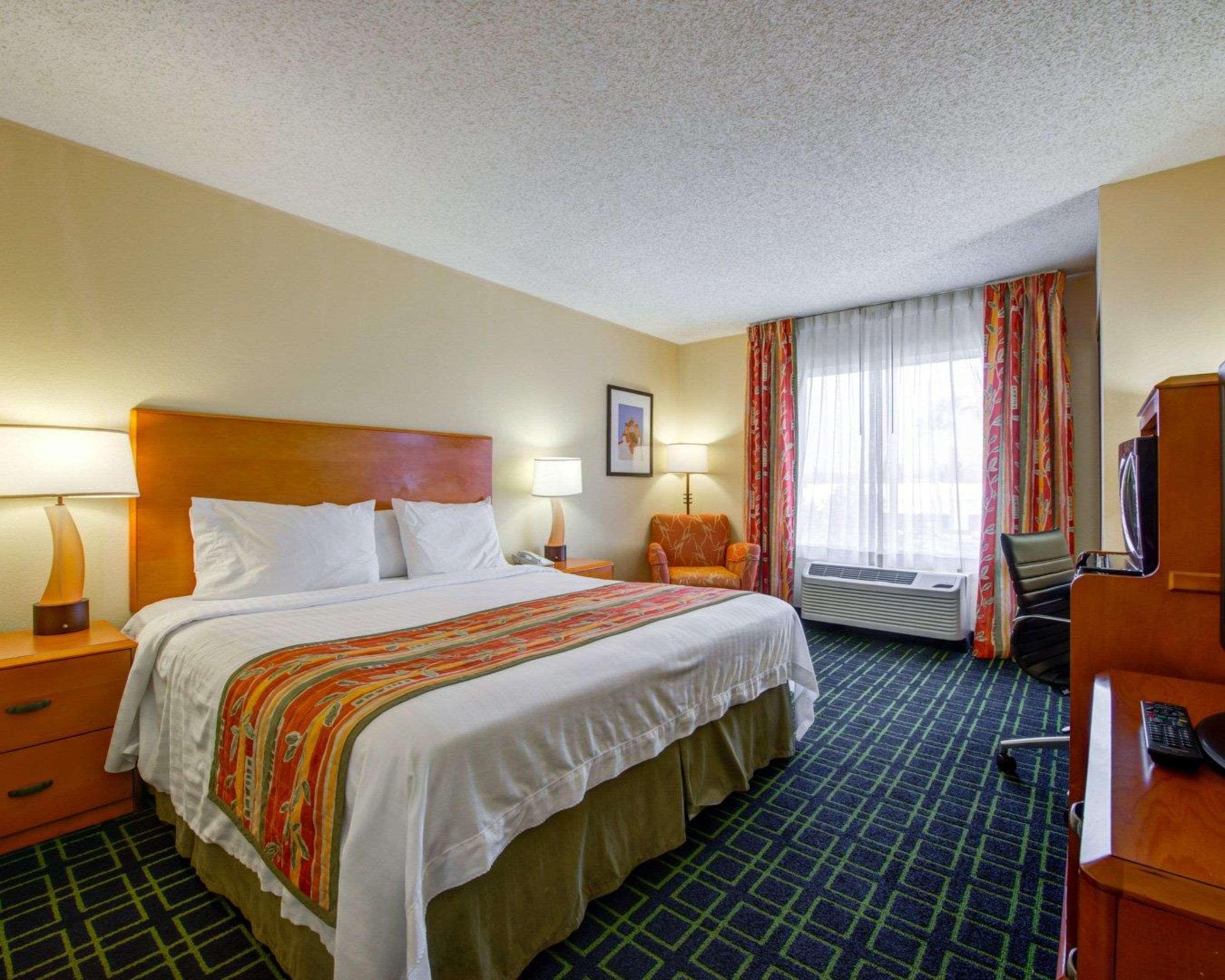 Double King Bed Non Smoking