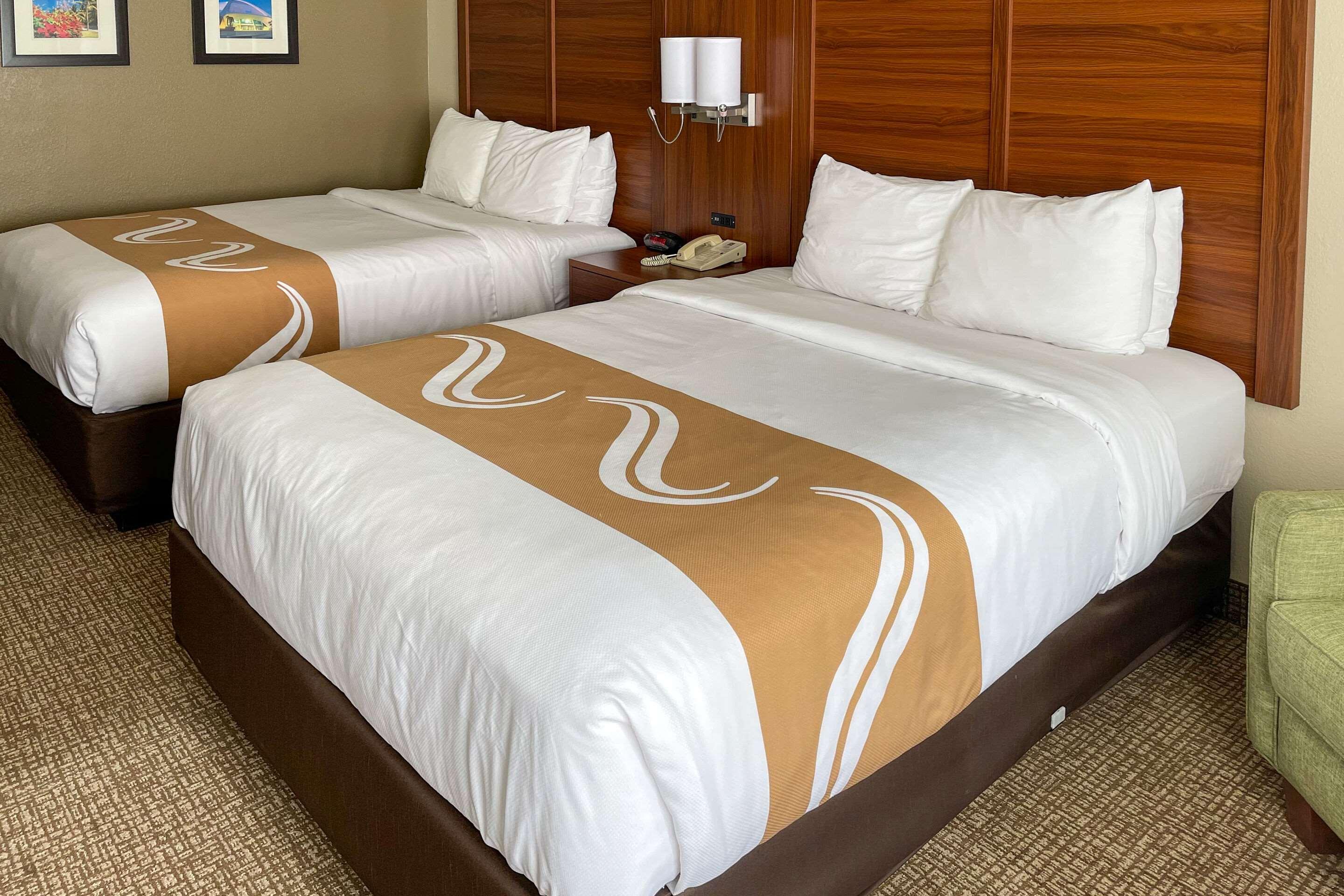 Quadruple Two Queen Beds Non Smoking