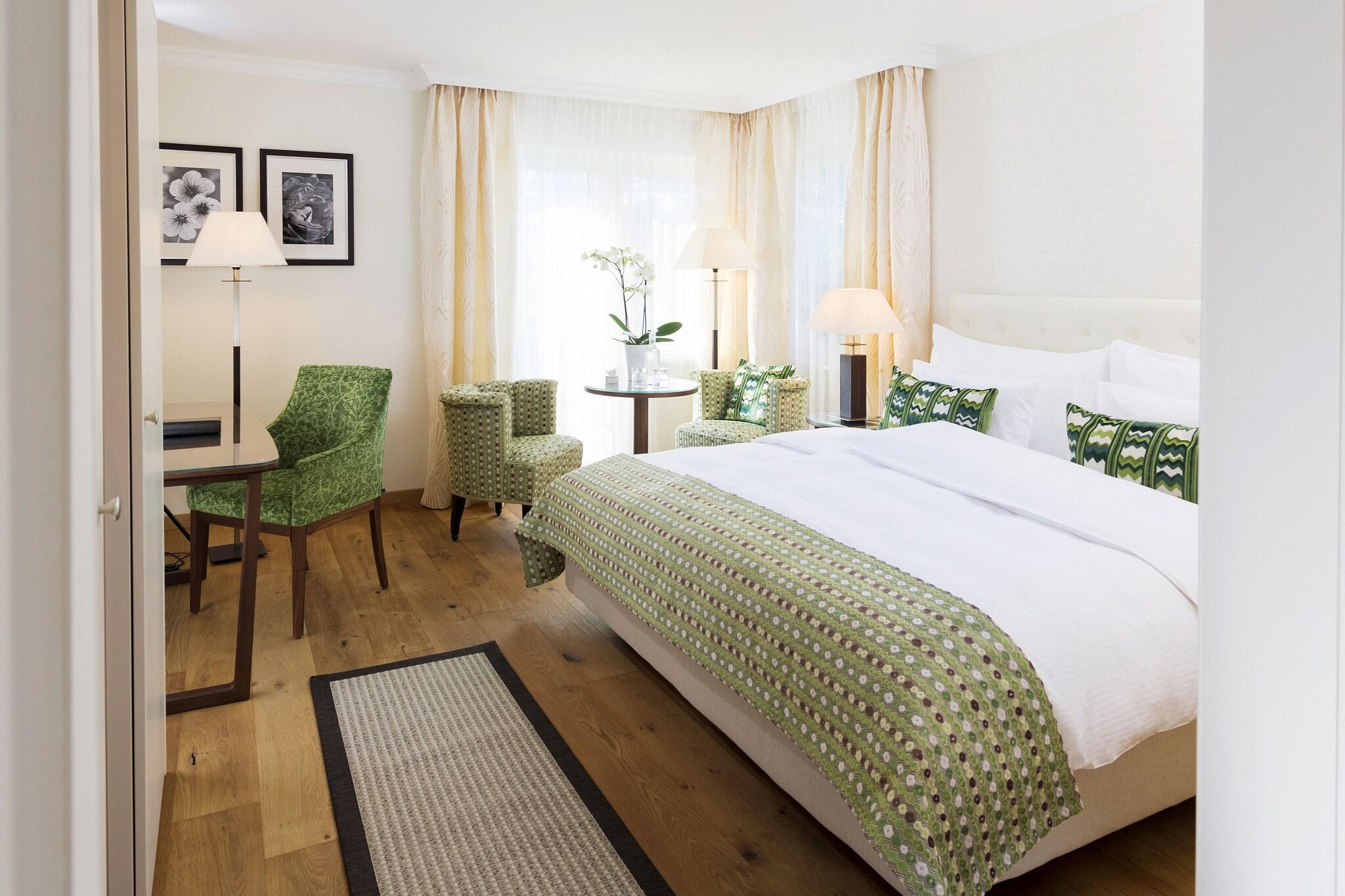 Double Superior Mountain View