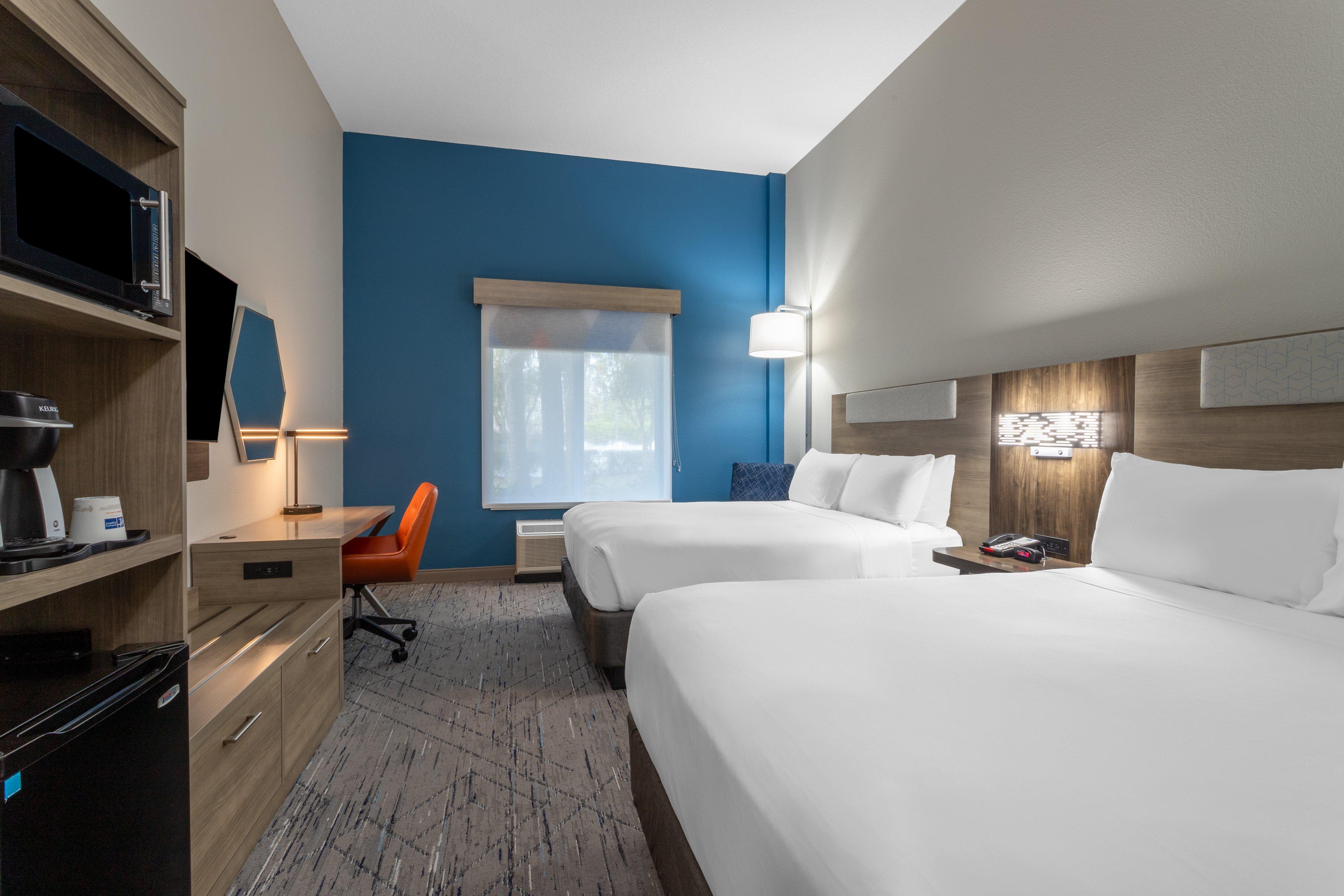 Double Two Queen Beds Non Smoking