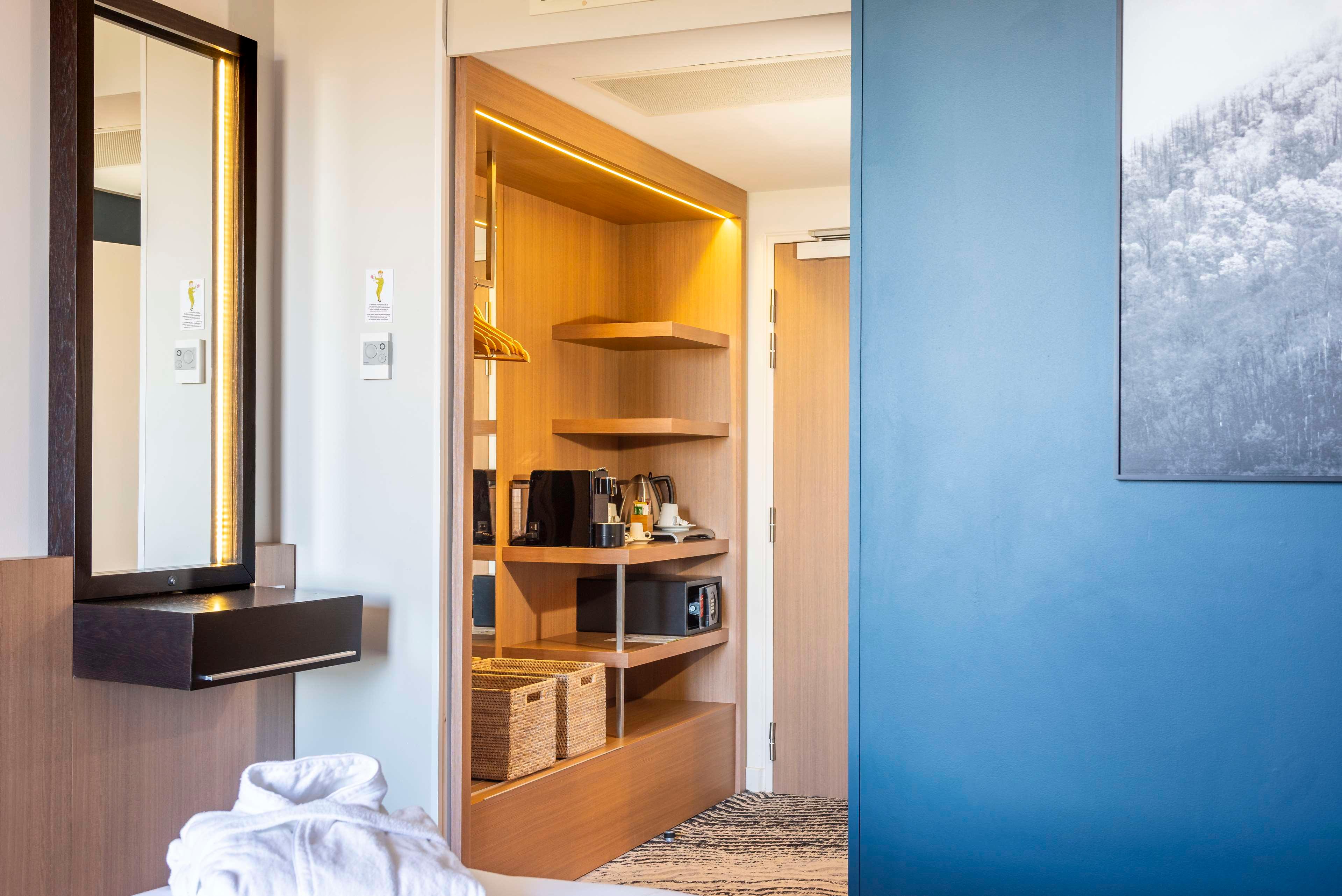 Double Deluxe Lake View