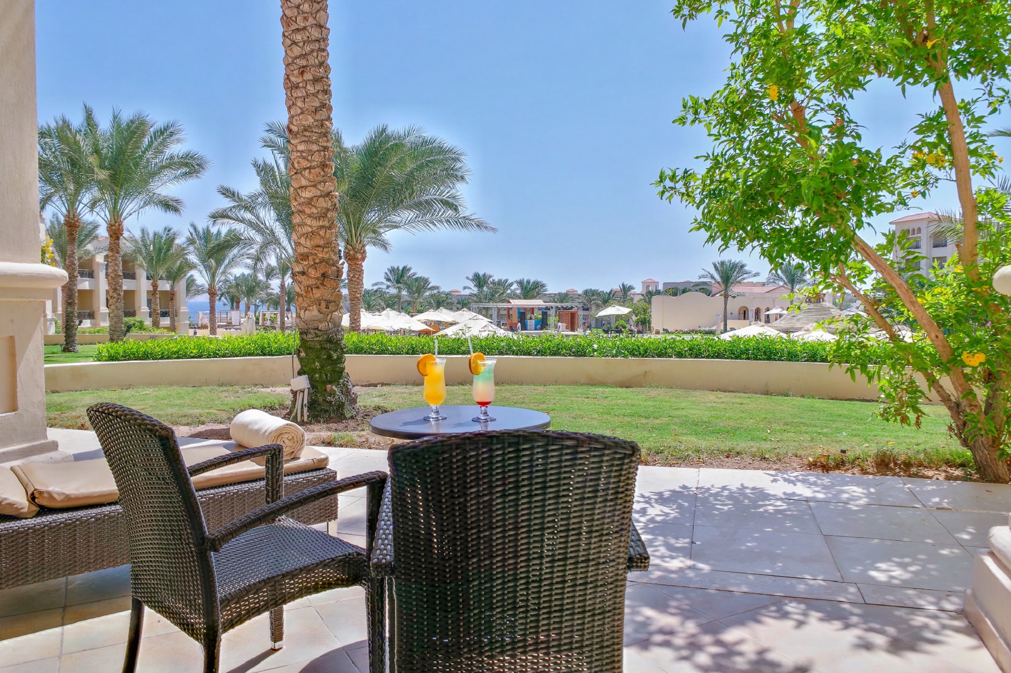 Single Superior Pool View