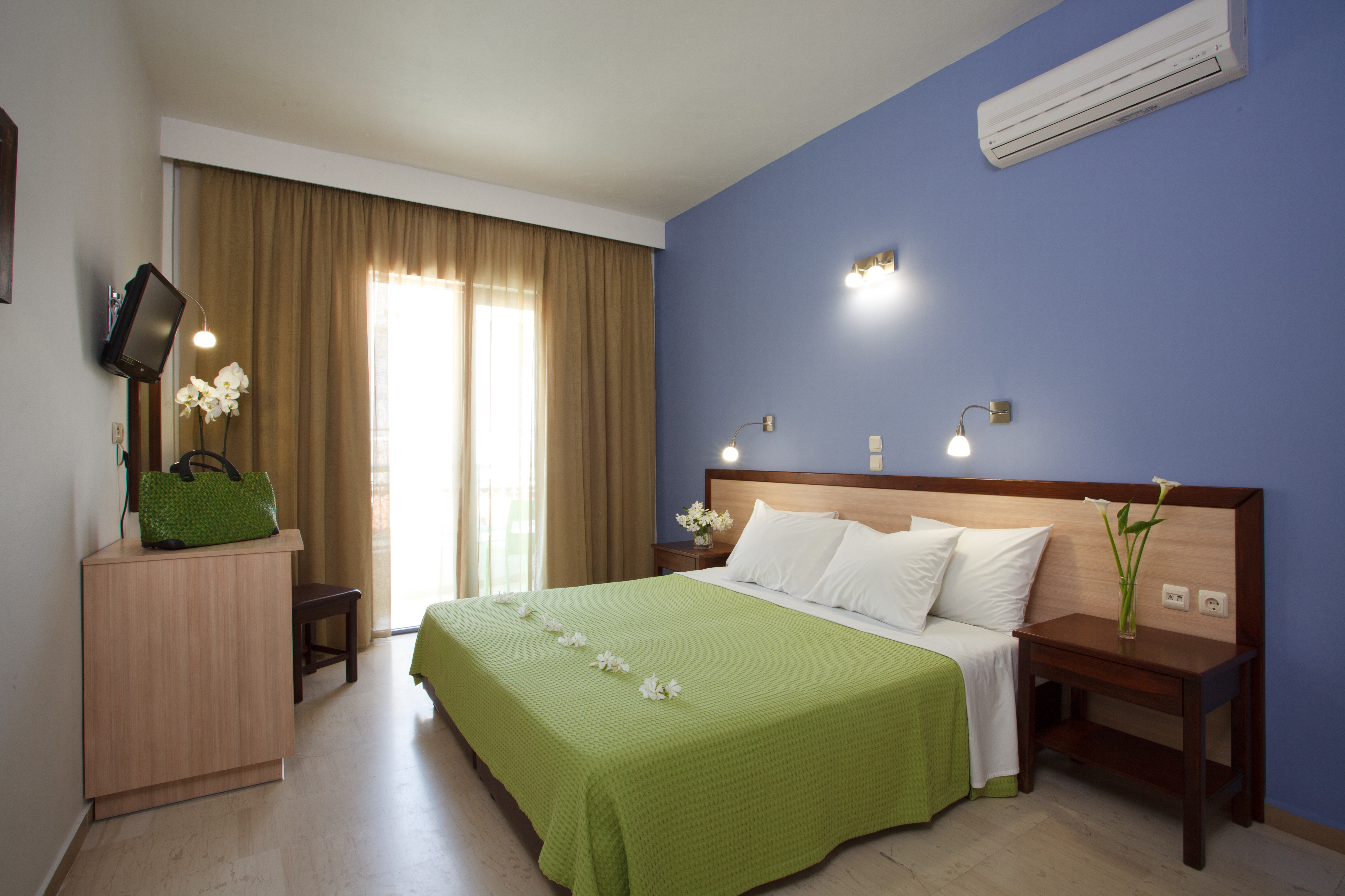 Double or Twin Standard