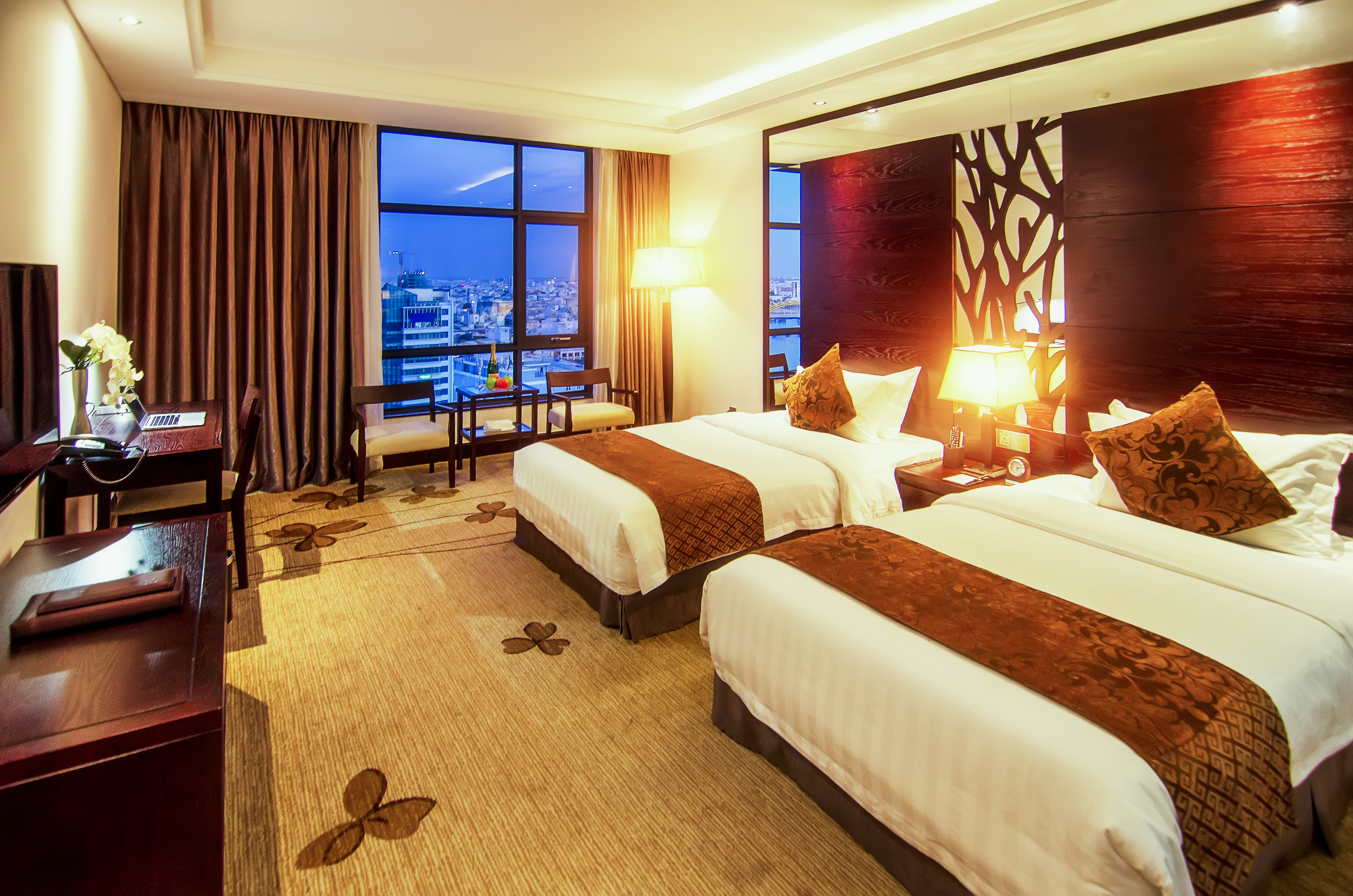 Twin Deluxe River View