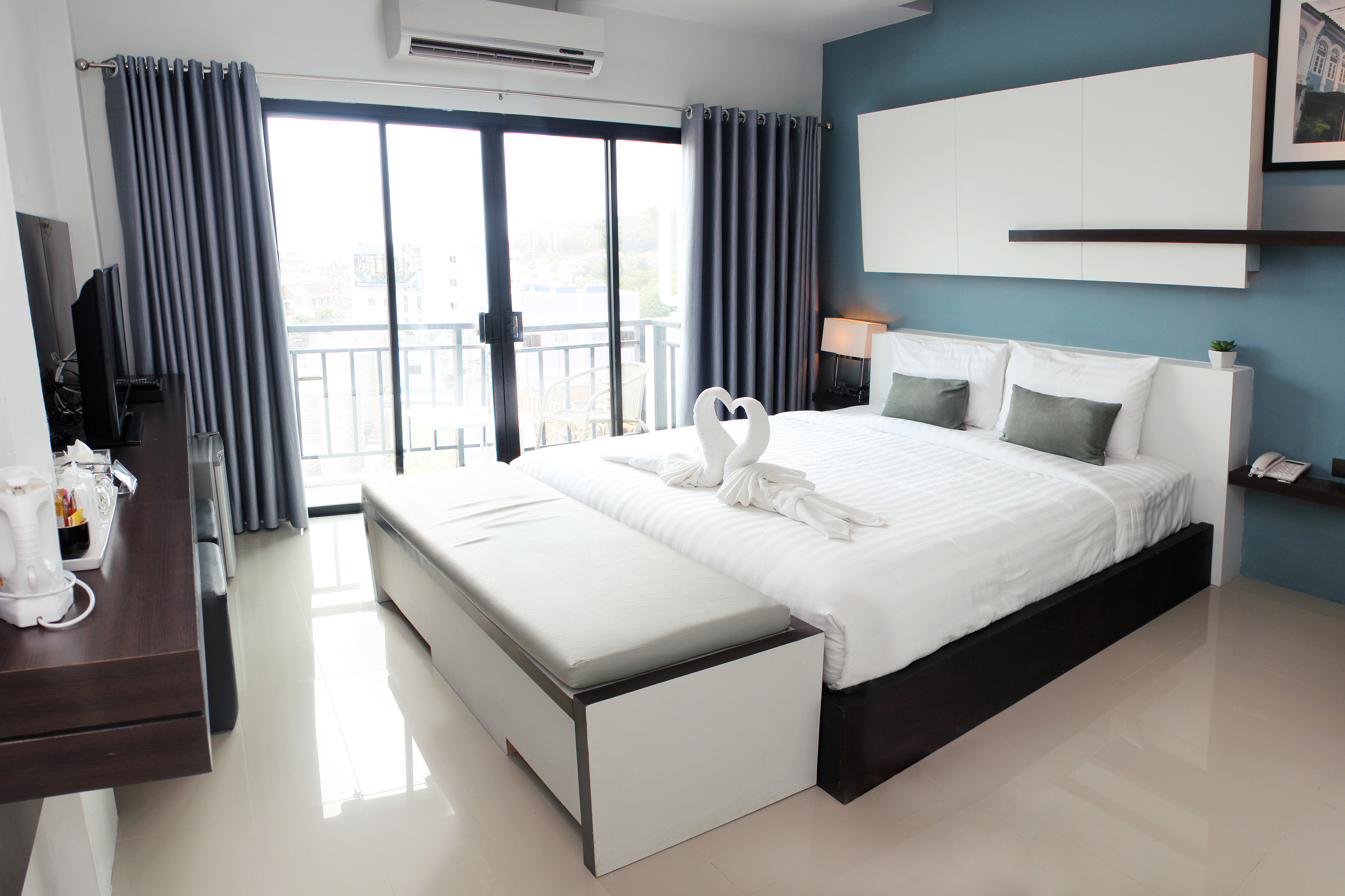 Double or Twin Deluxe