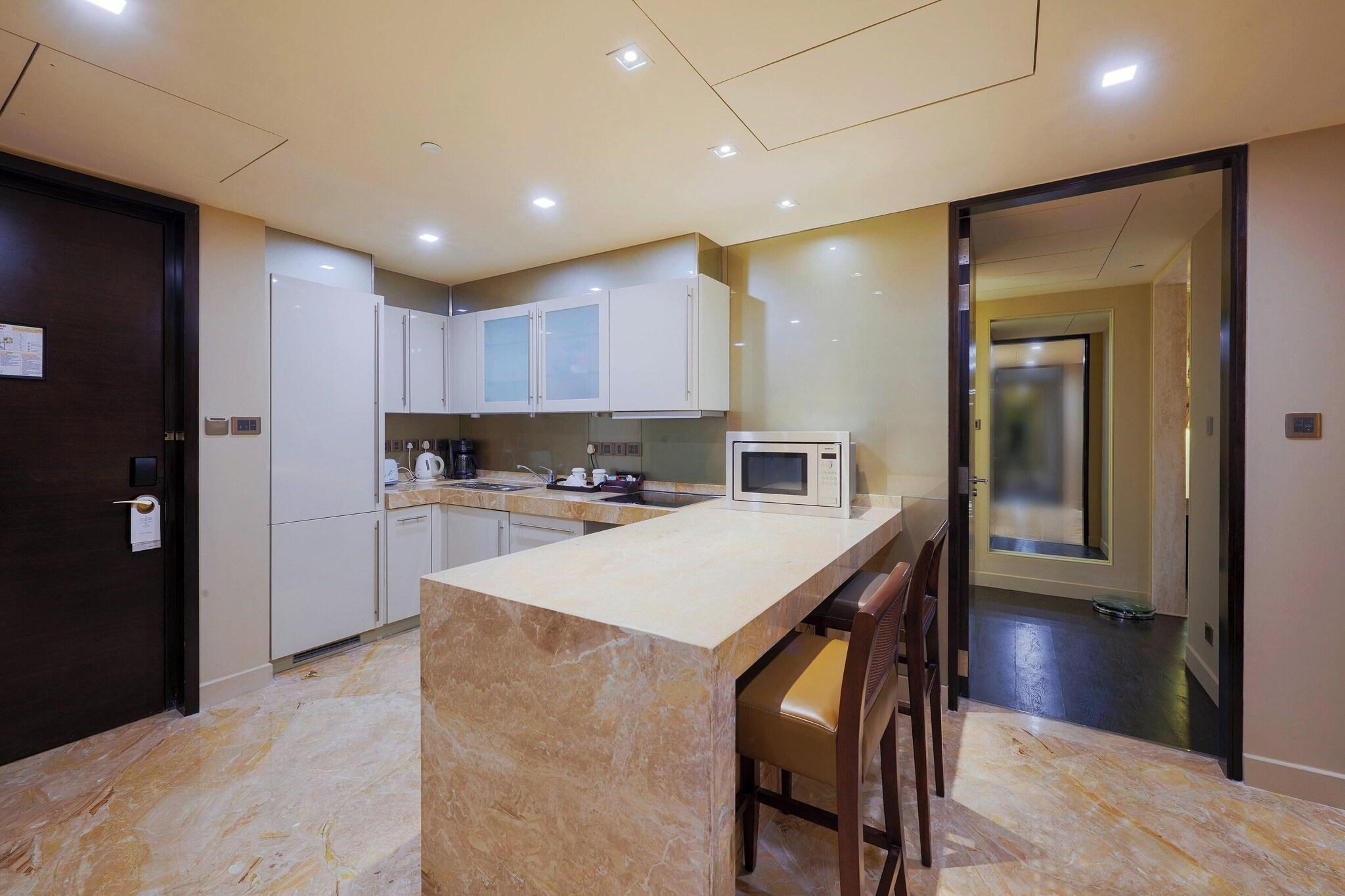 Apartment Queen Bed Two Bedrooms