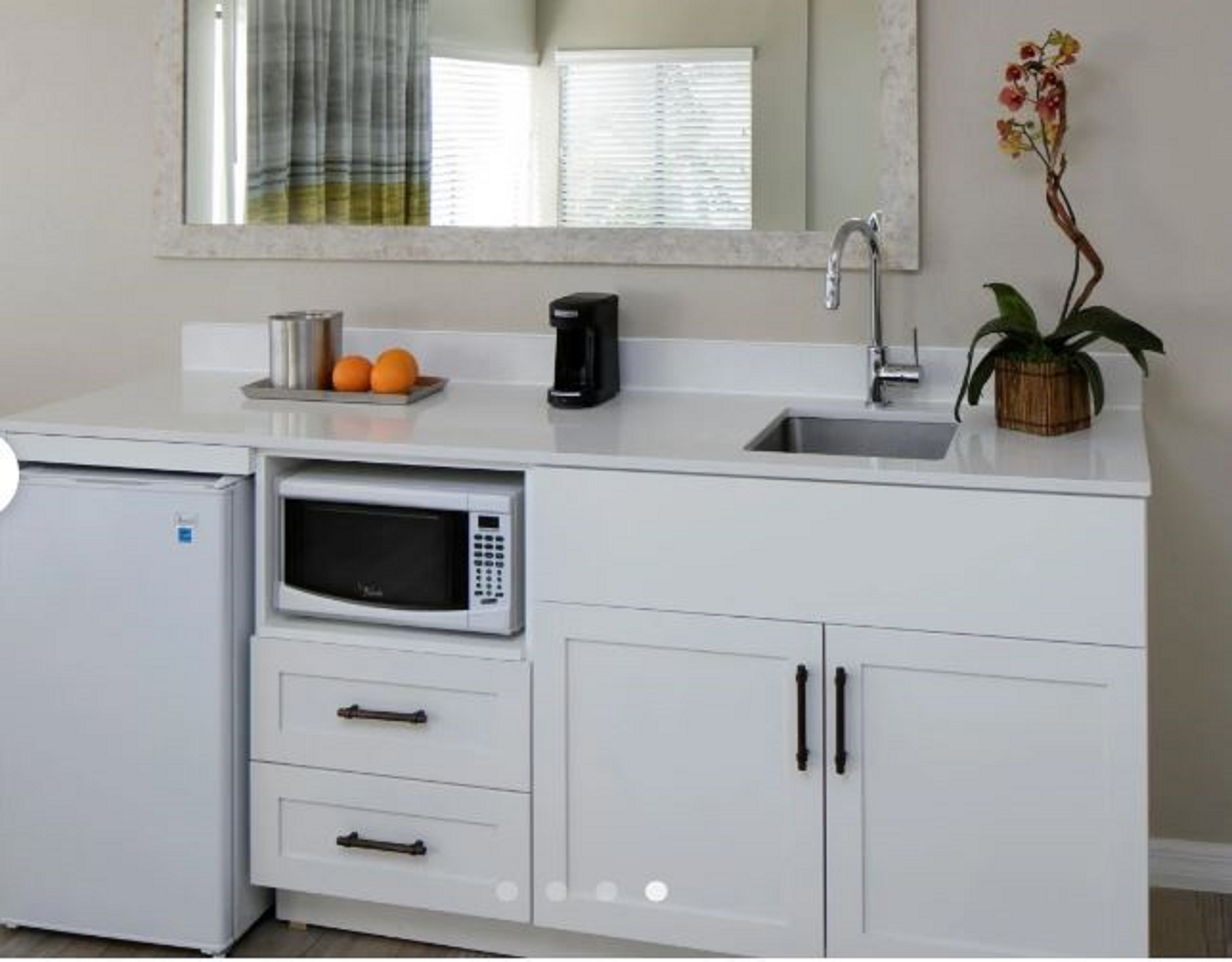 Studio King Size Bed