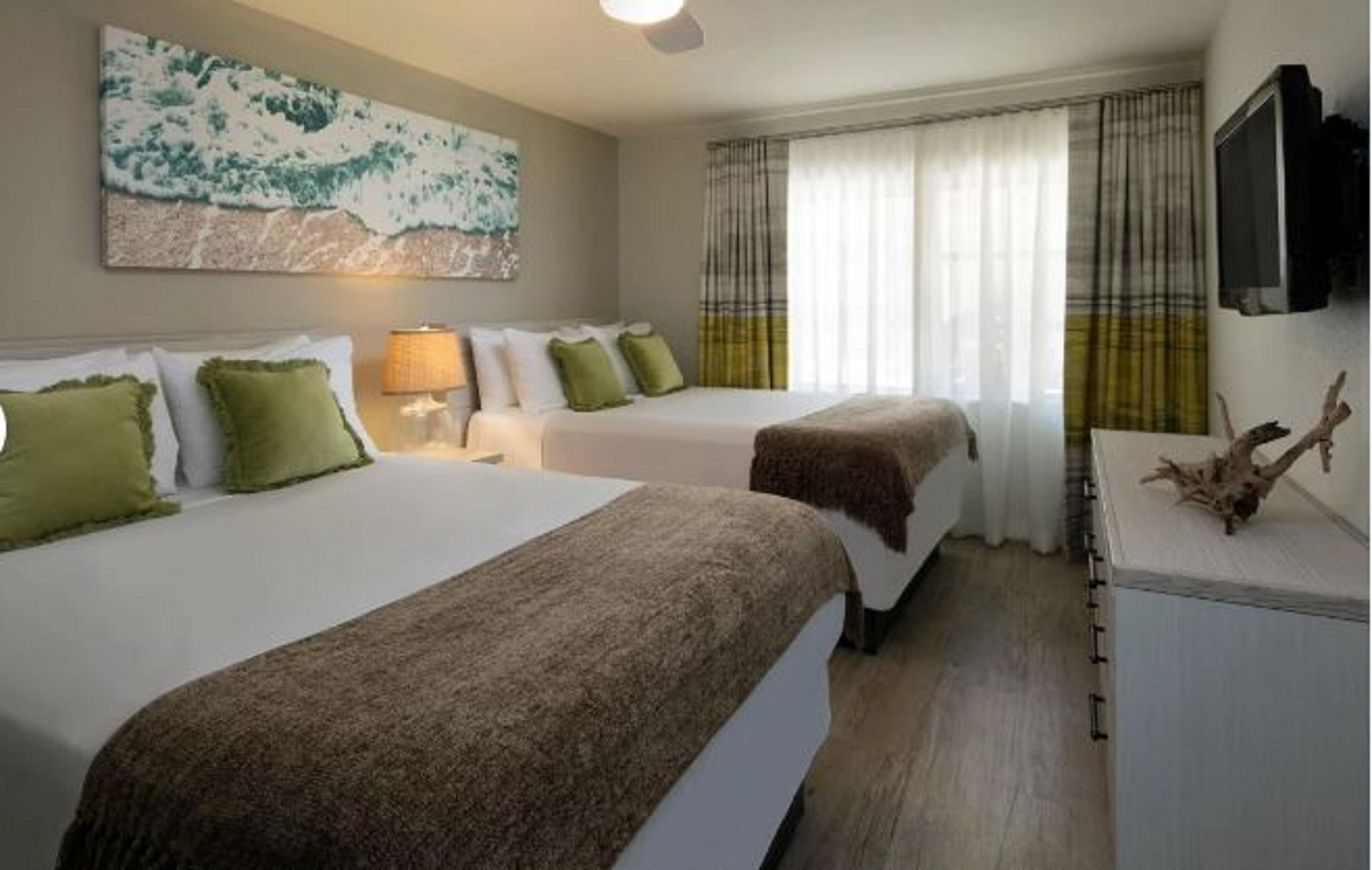 Suite Two Queen Beds