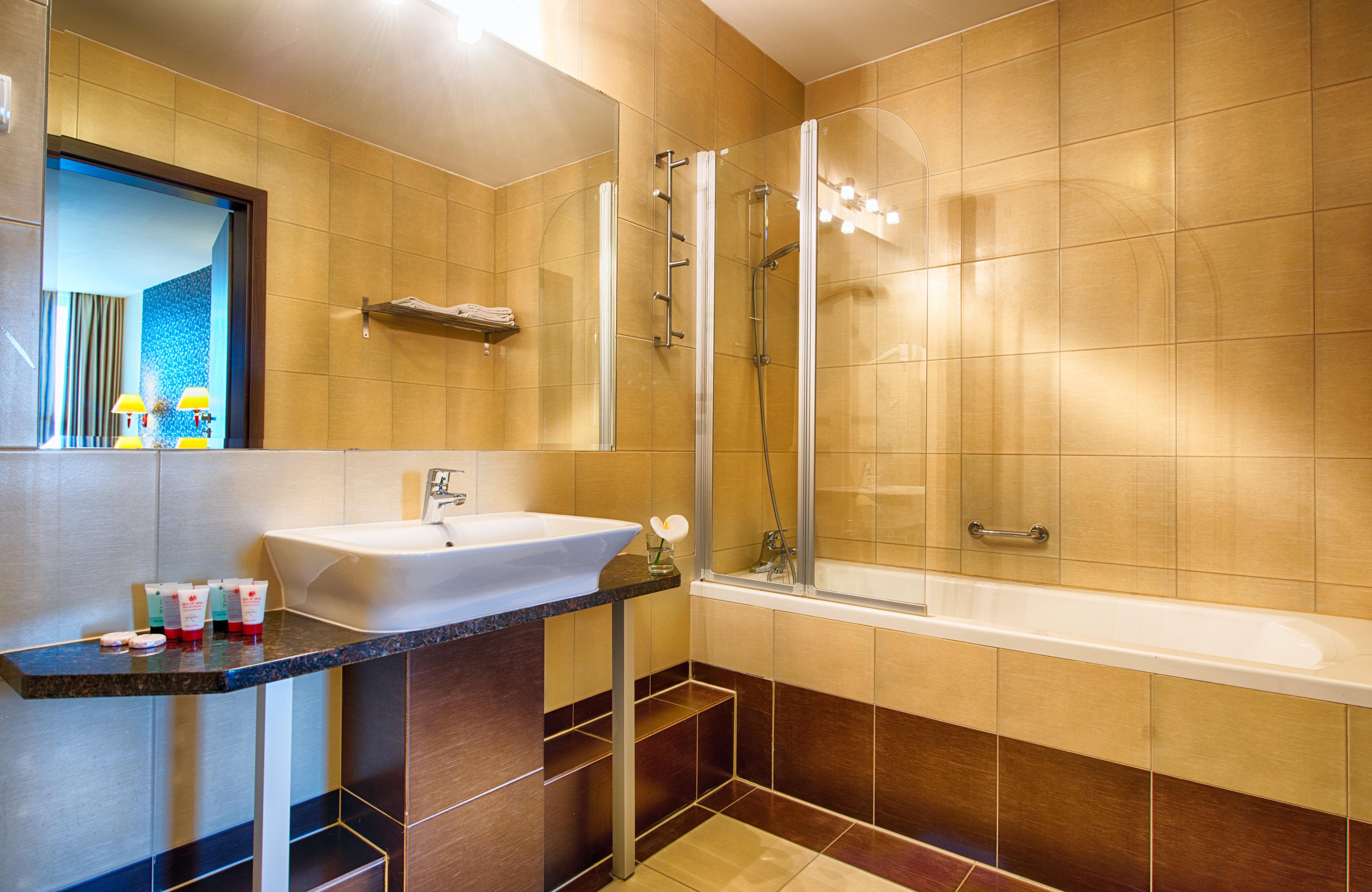 Double or Twin Deluxe