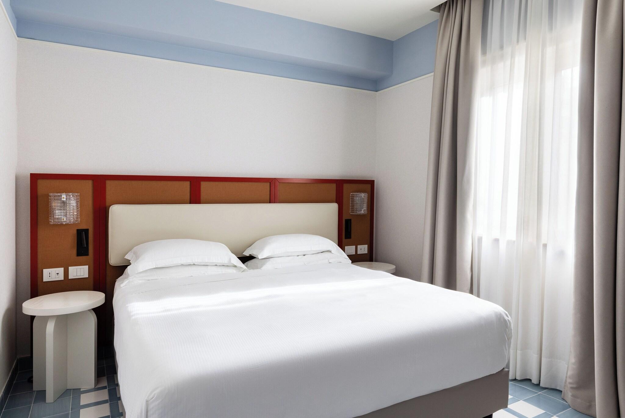 Suite Queen Size Bed