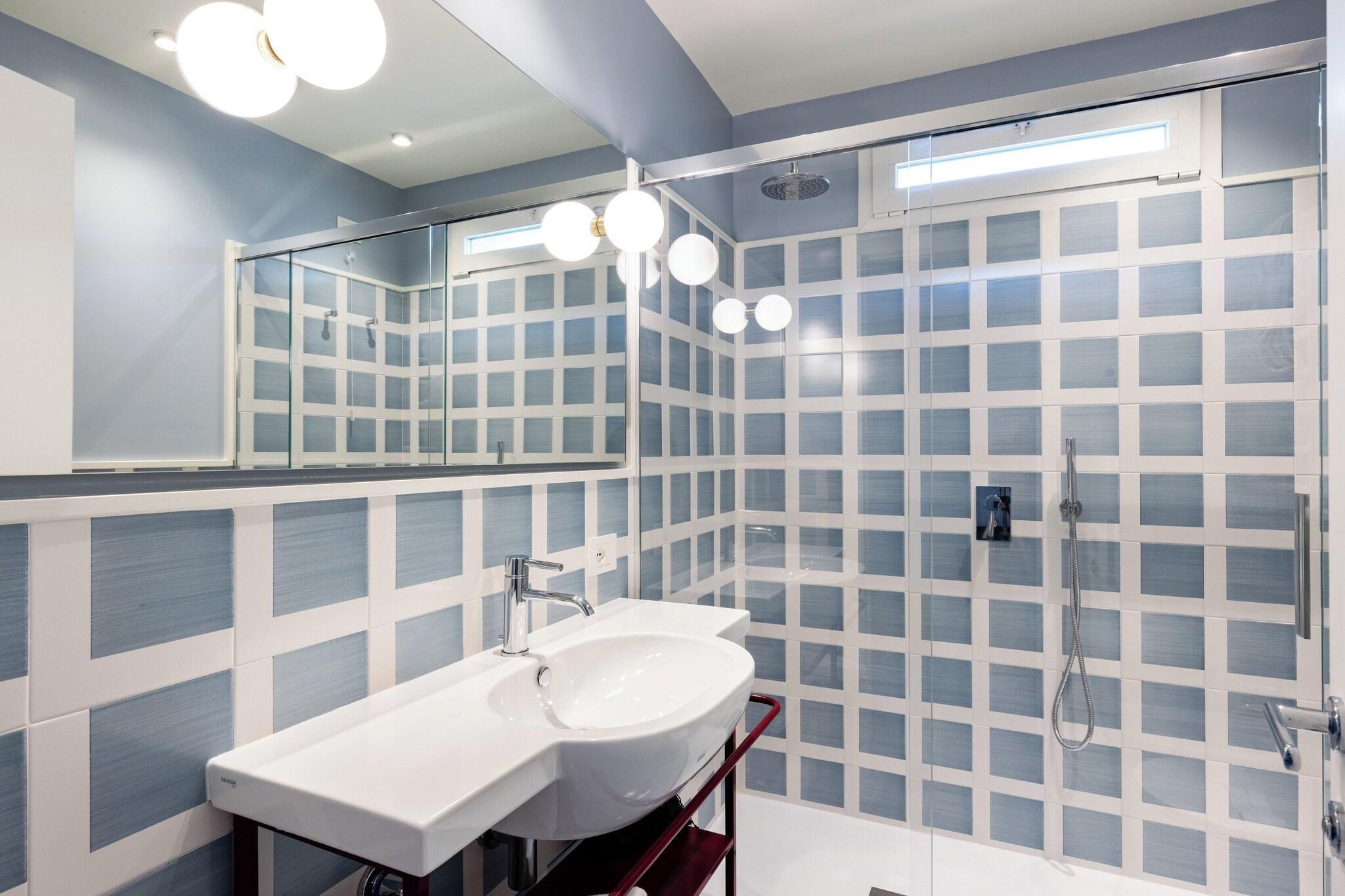 Suite Queen Size Bed