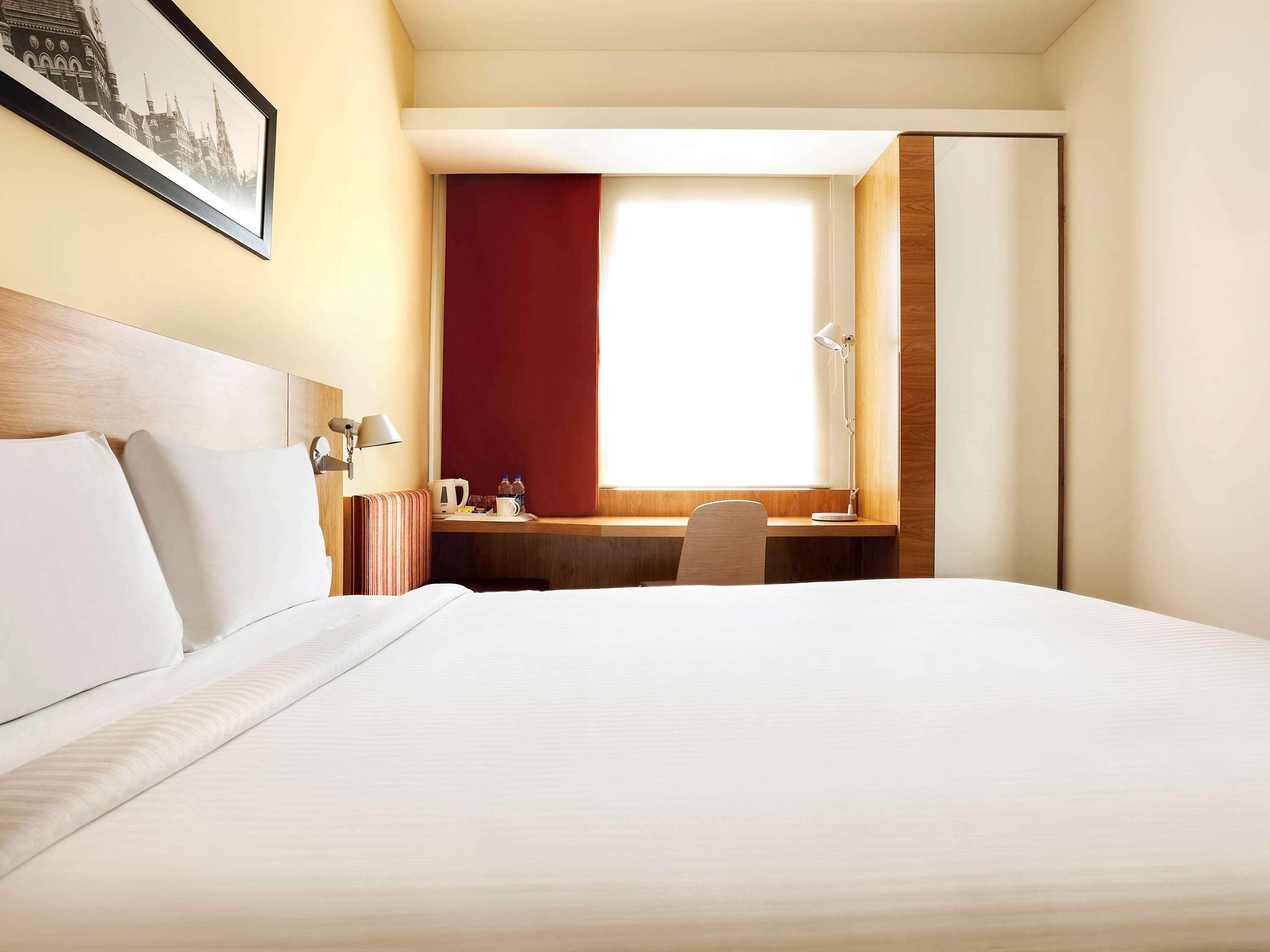 Double Queen Size Bed