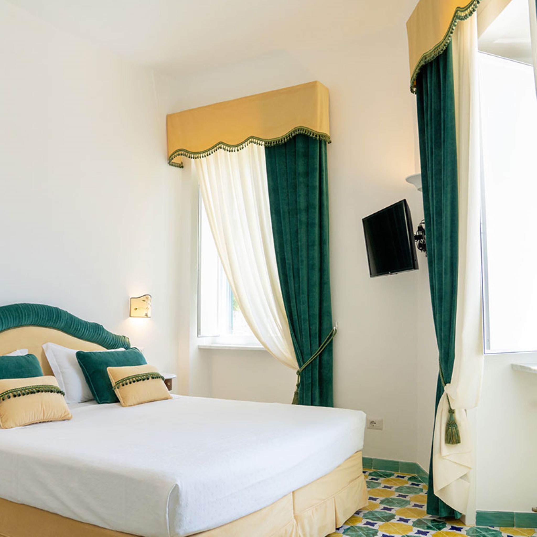 Suite Two Bedrooms Two Bathrooms