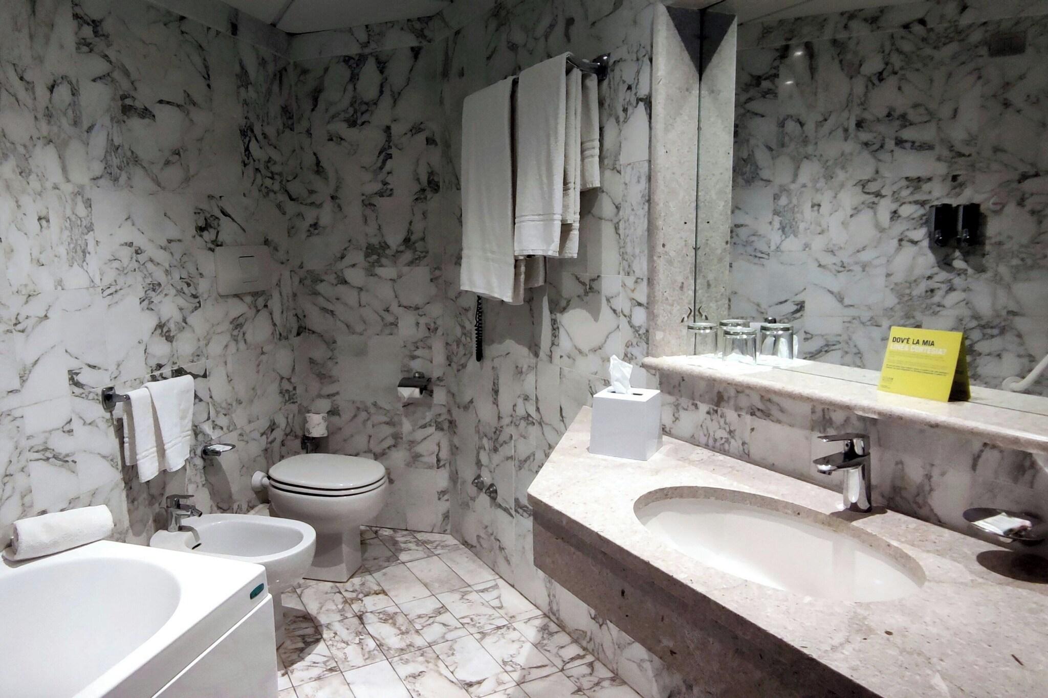 Suite Classic King Bed