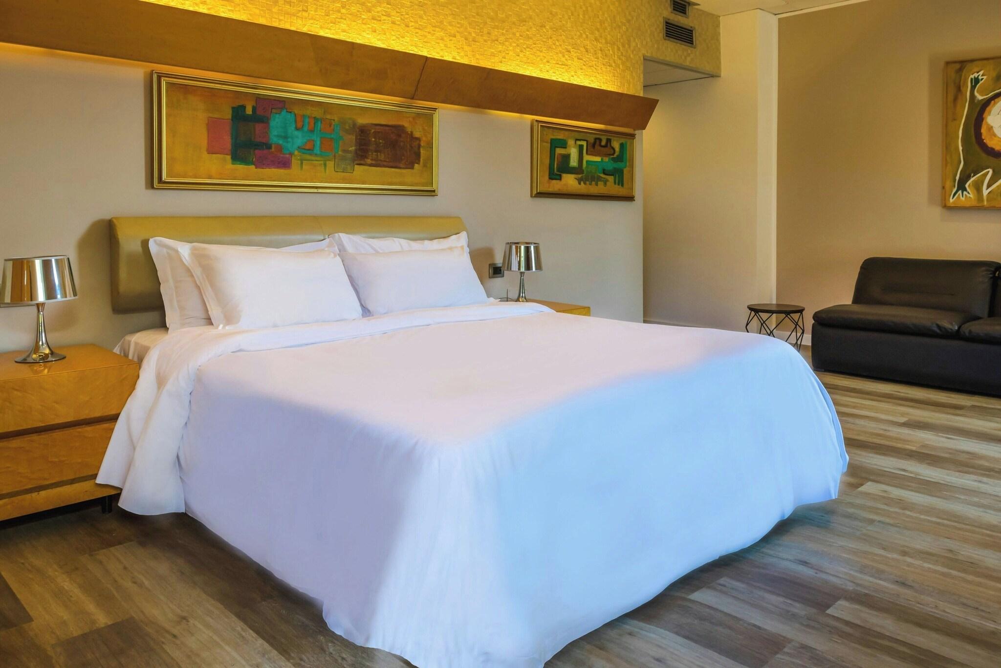 Double Superior King Bed